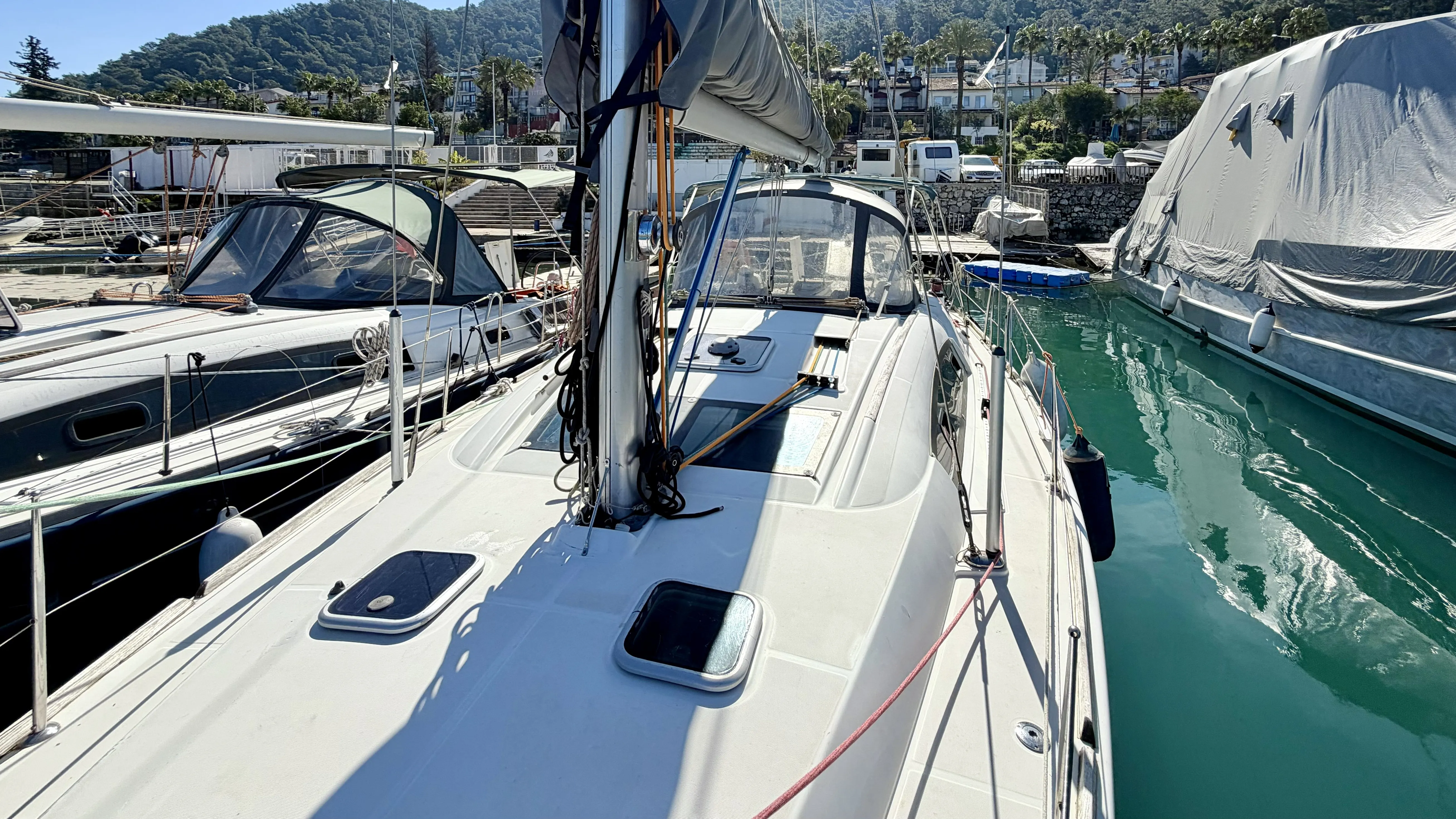 Oceanis 40 Classic — фотография яхты 4
