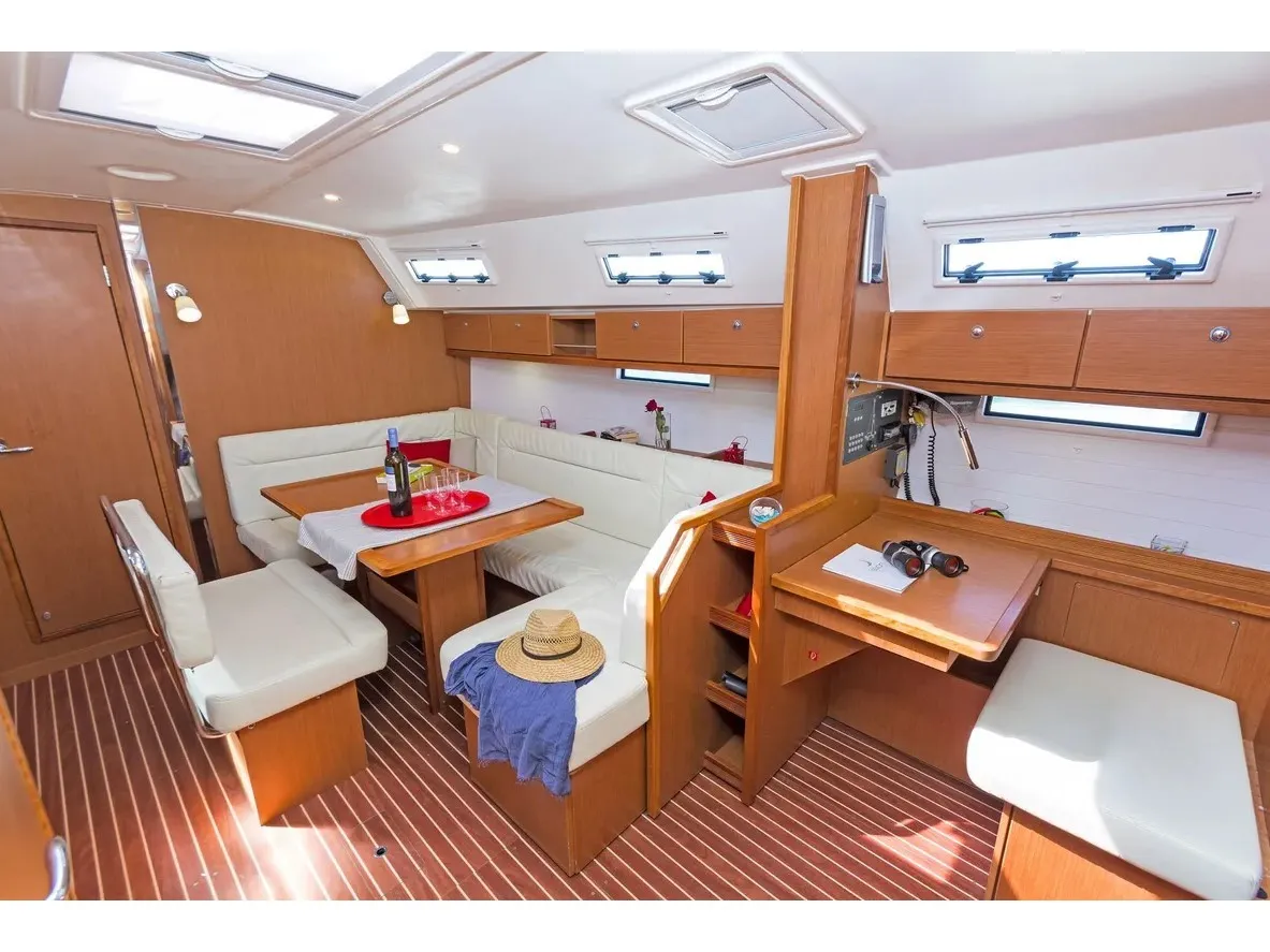 Bavaria 40 Vlassis — yacht photo 2
