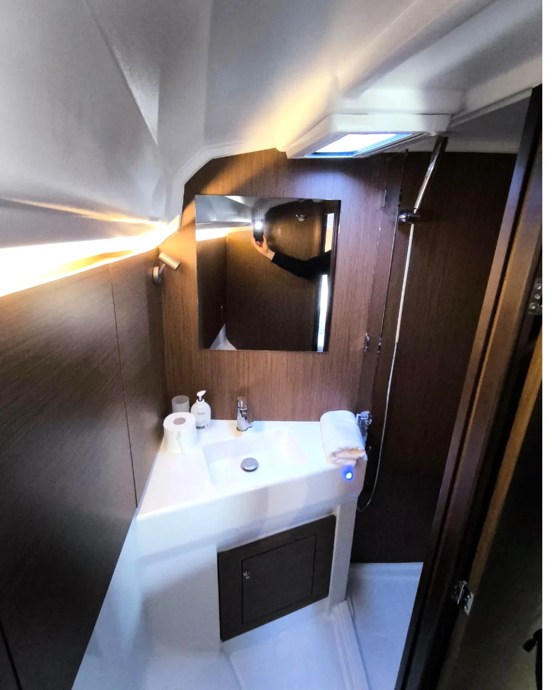 Oceanis 40.1 Avra — фотография яхты 9