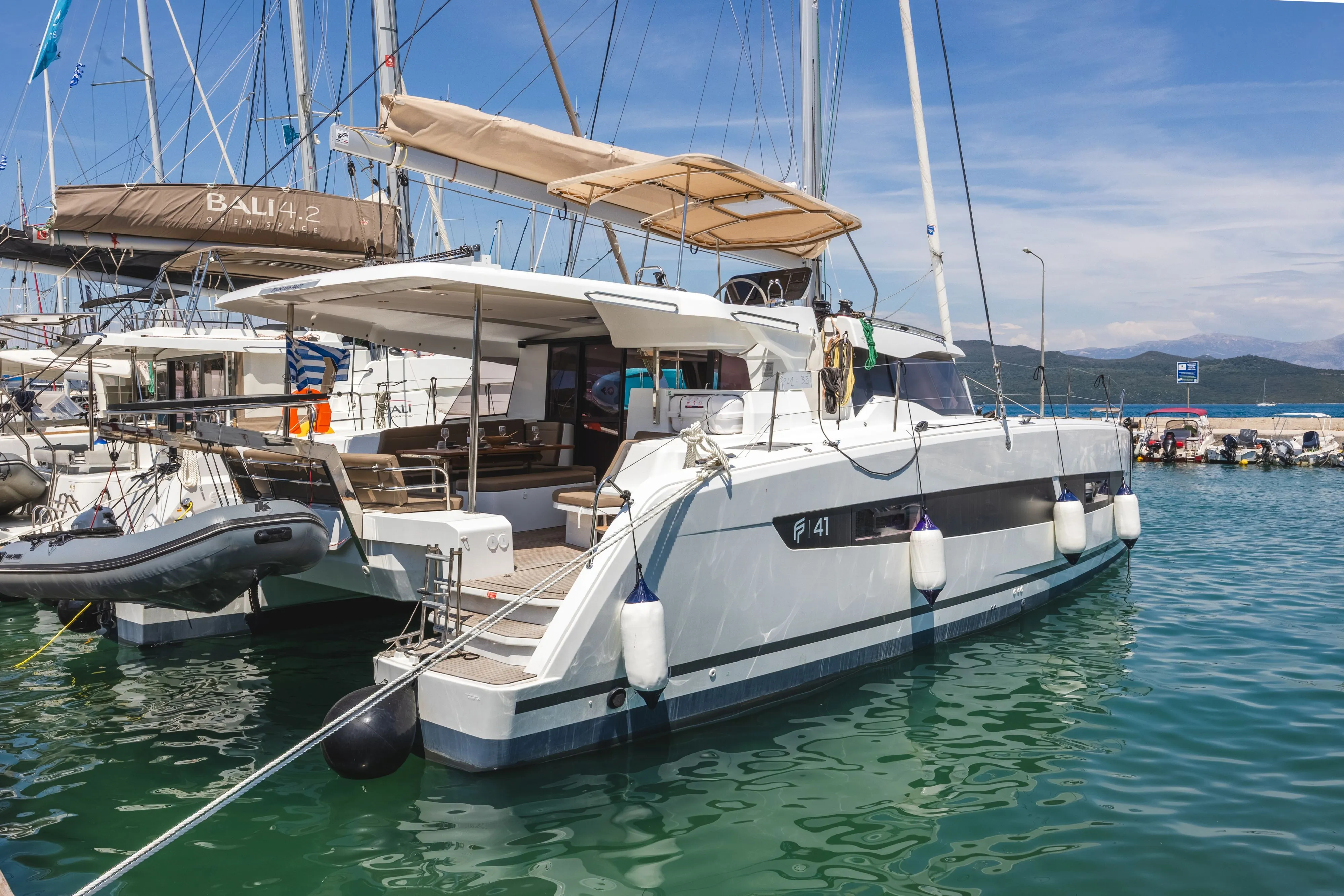 FP 41 Montague — фотография яхты 44