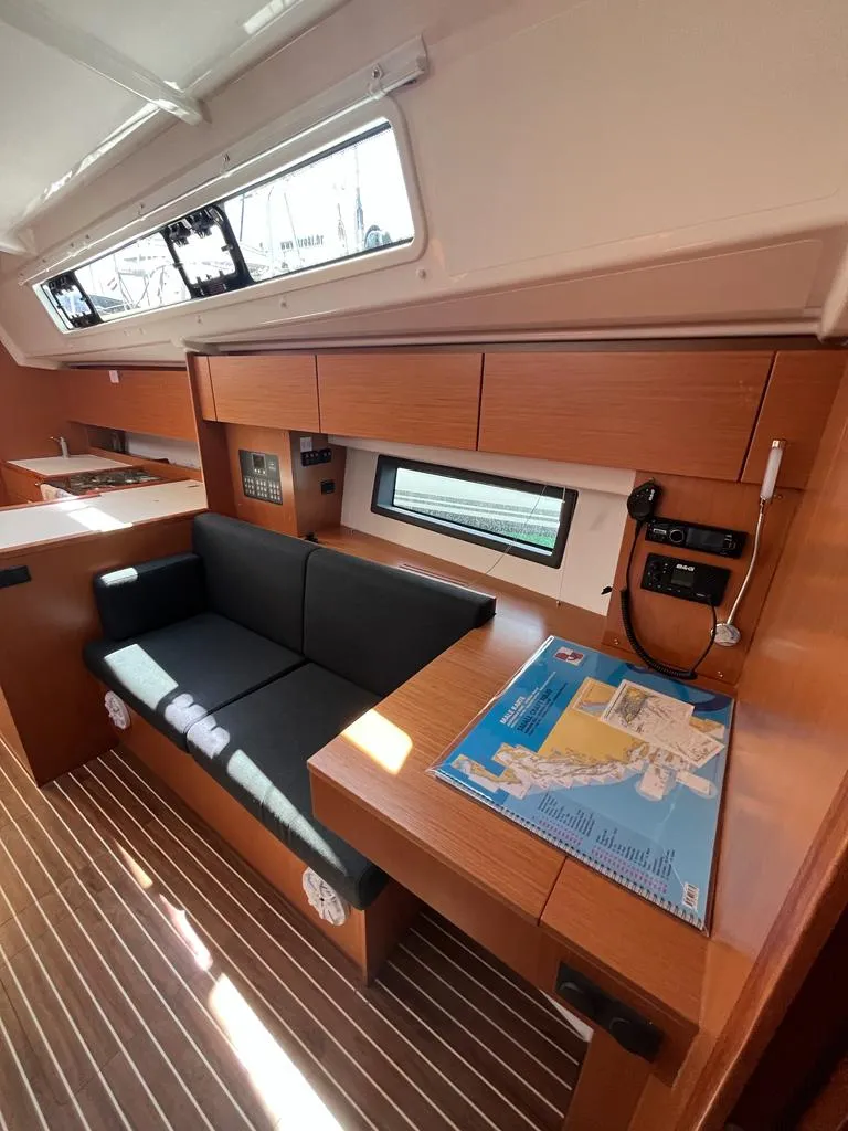 Bavaria C42 KIRKA — фотография яхты 15