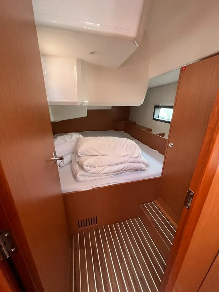 Bavaria C42 KIRKA — фотография яхты 14