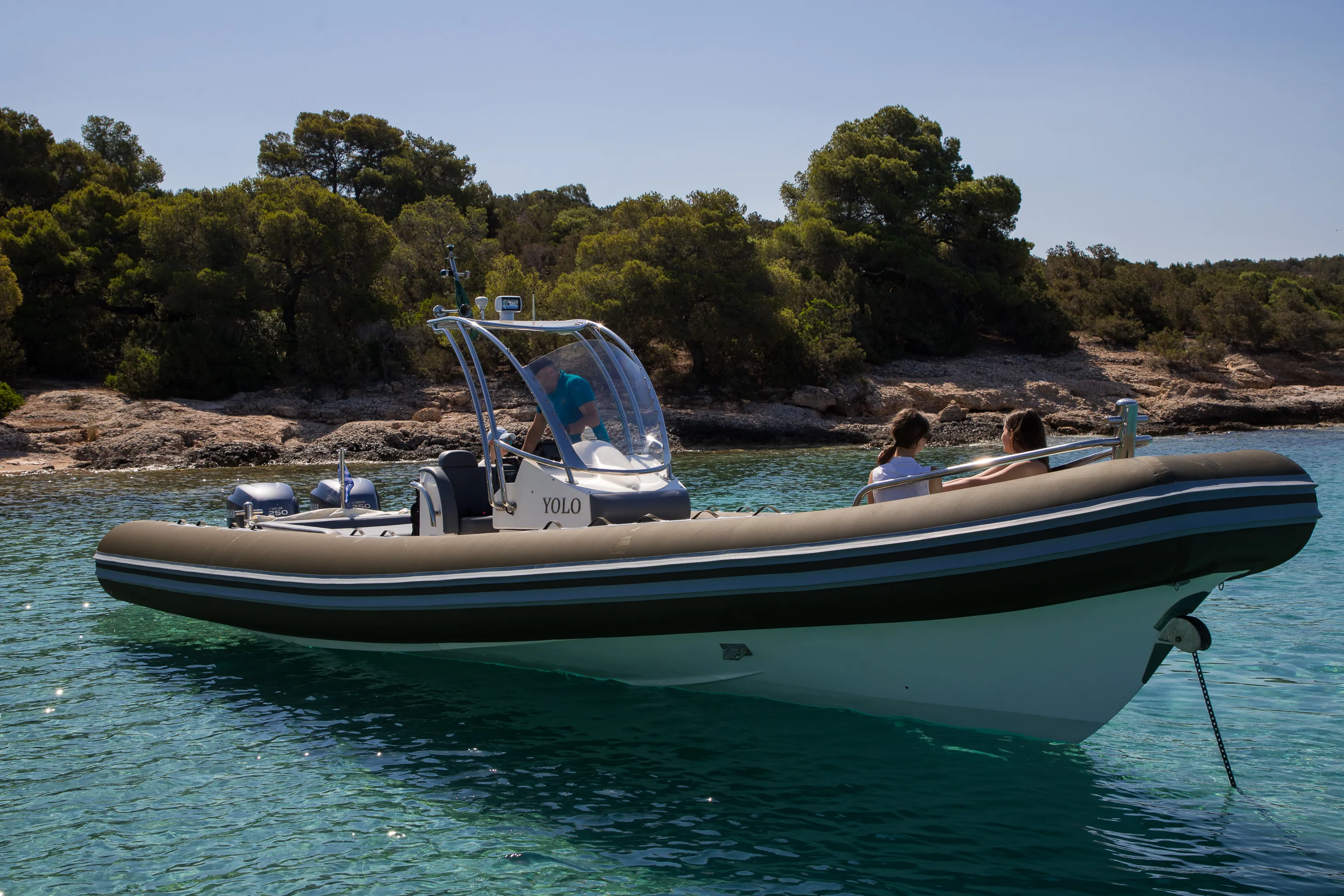 Motorboat YOLO — yacht photo 10