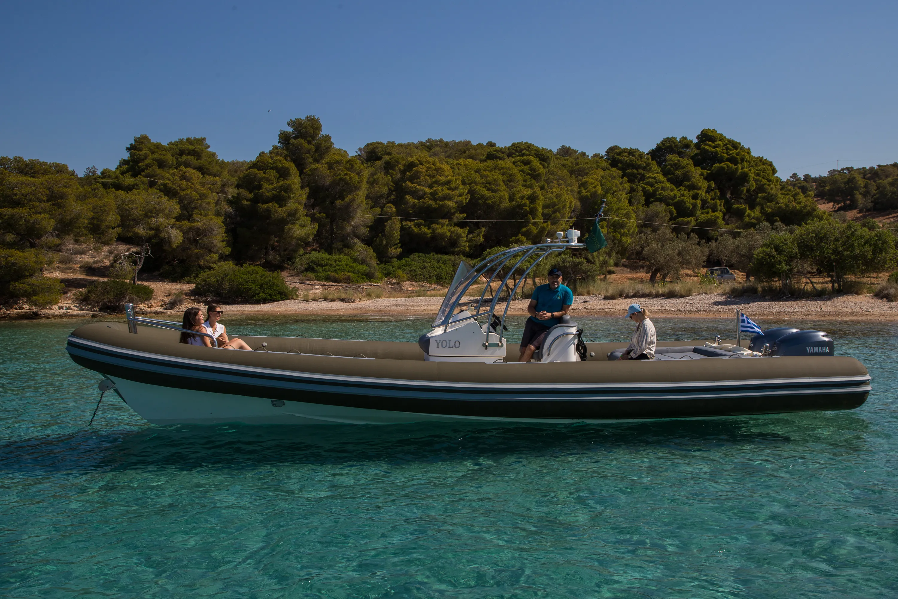 Motorboat YOLO — yacht photo 11