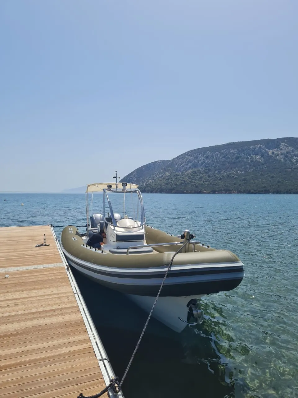 Motorboat YOLO — yacht photo 8