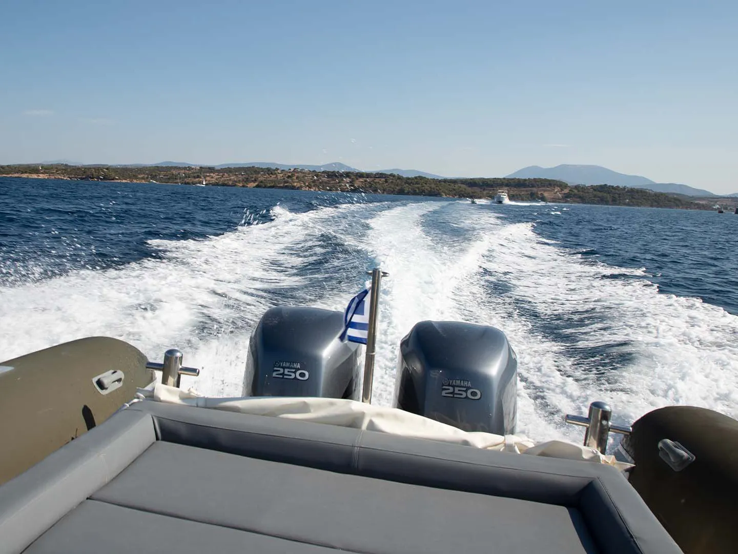 Motorboat YOLO — yacht photo 20