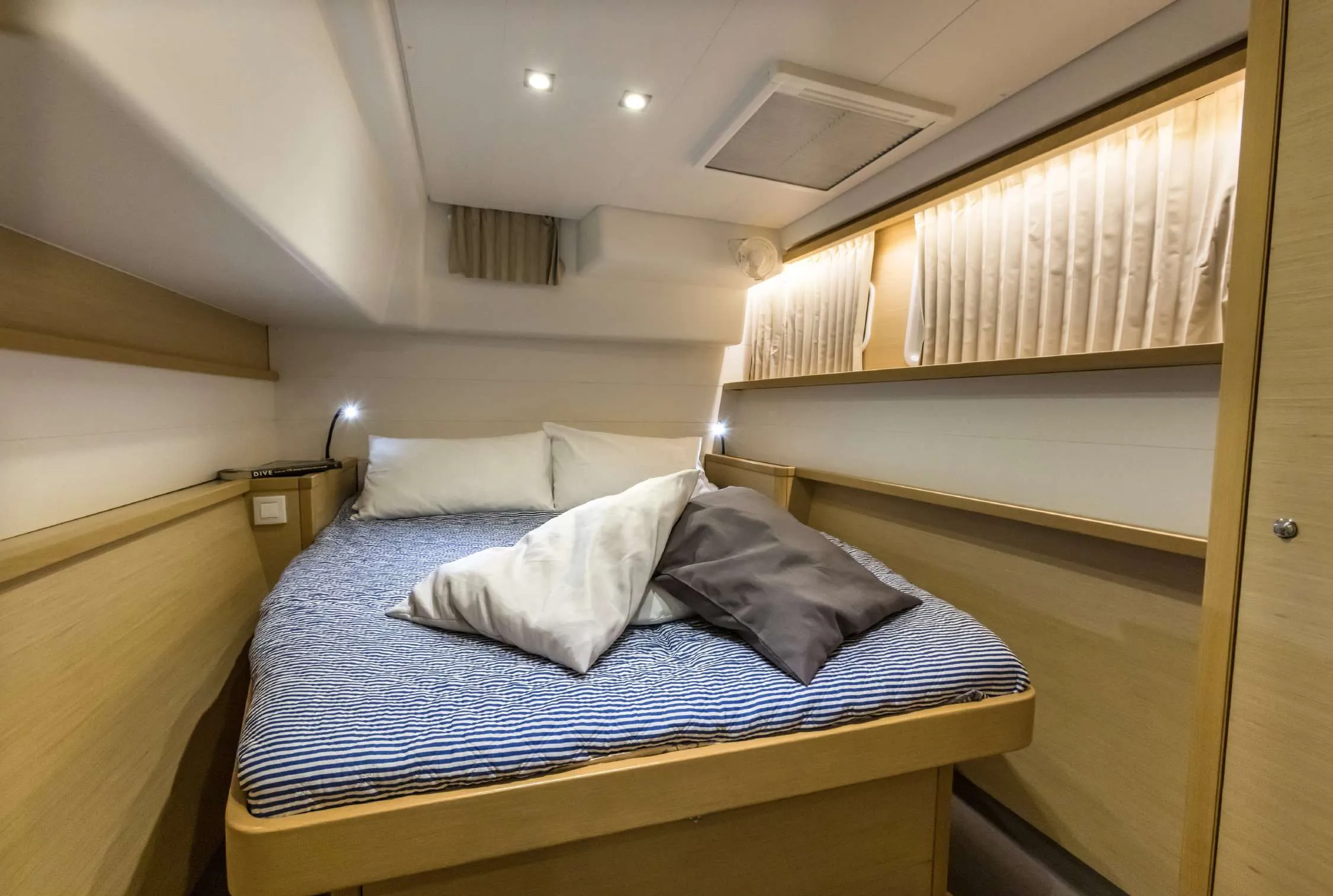 Lagoon 450 Opera Prima — Yachtfoto 2