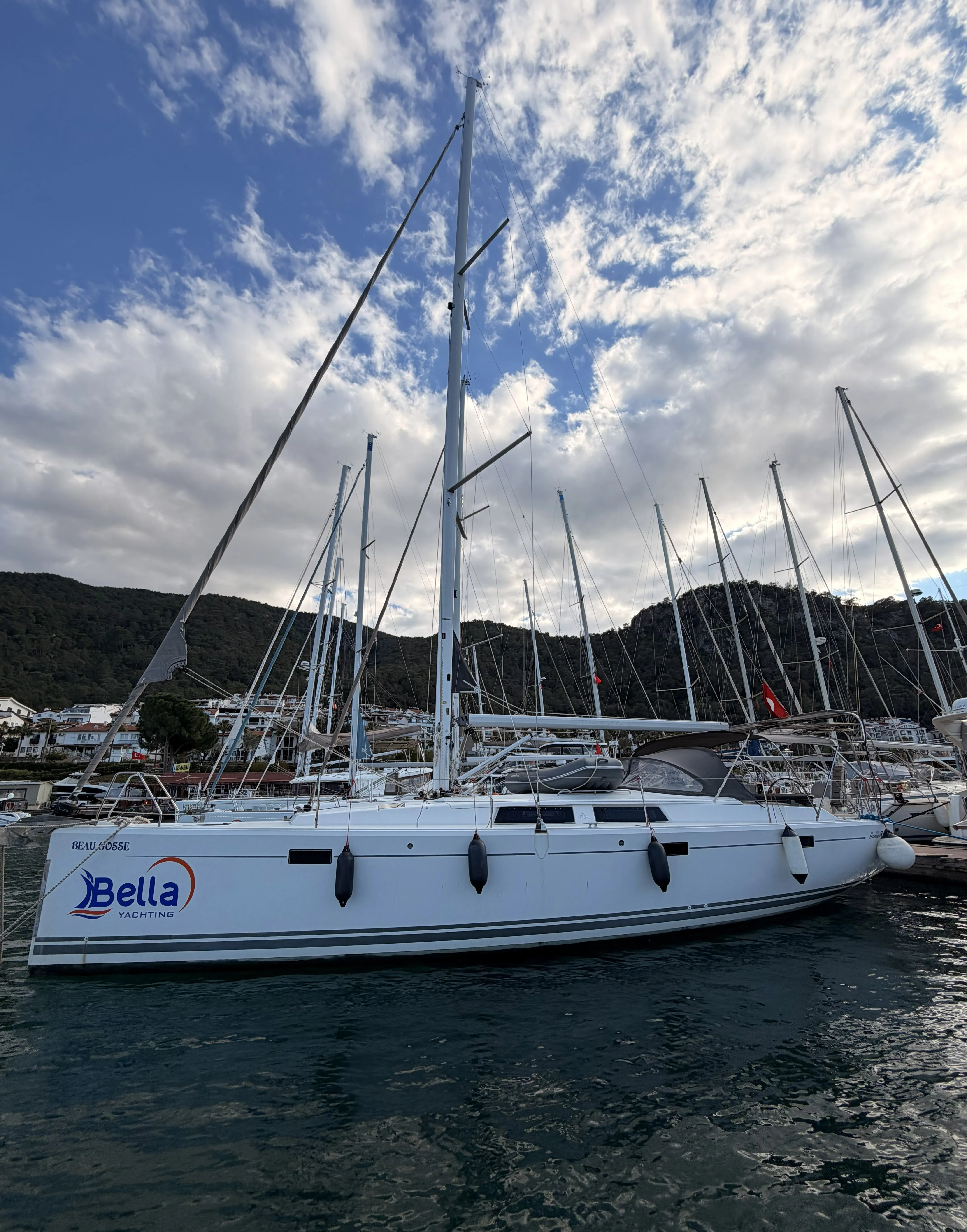 Hanse 415 Premium — снимка на яхтата 9