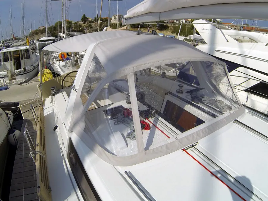 Oceanis 45 Neška II — фотография яхты 21
