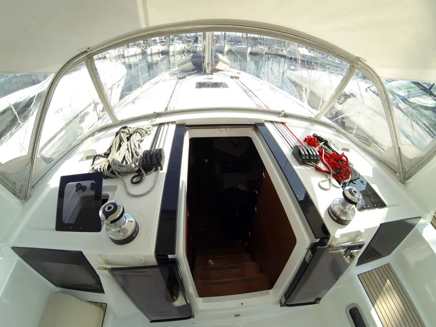 Oceanis 45 Neška II — фотография яхты 3