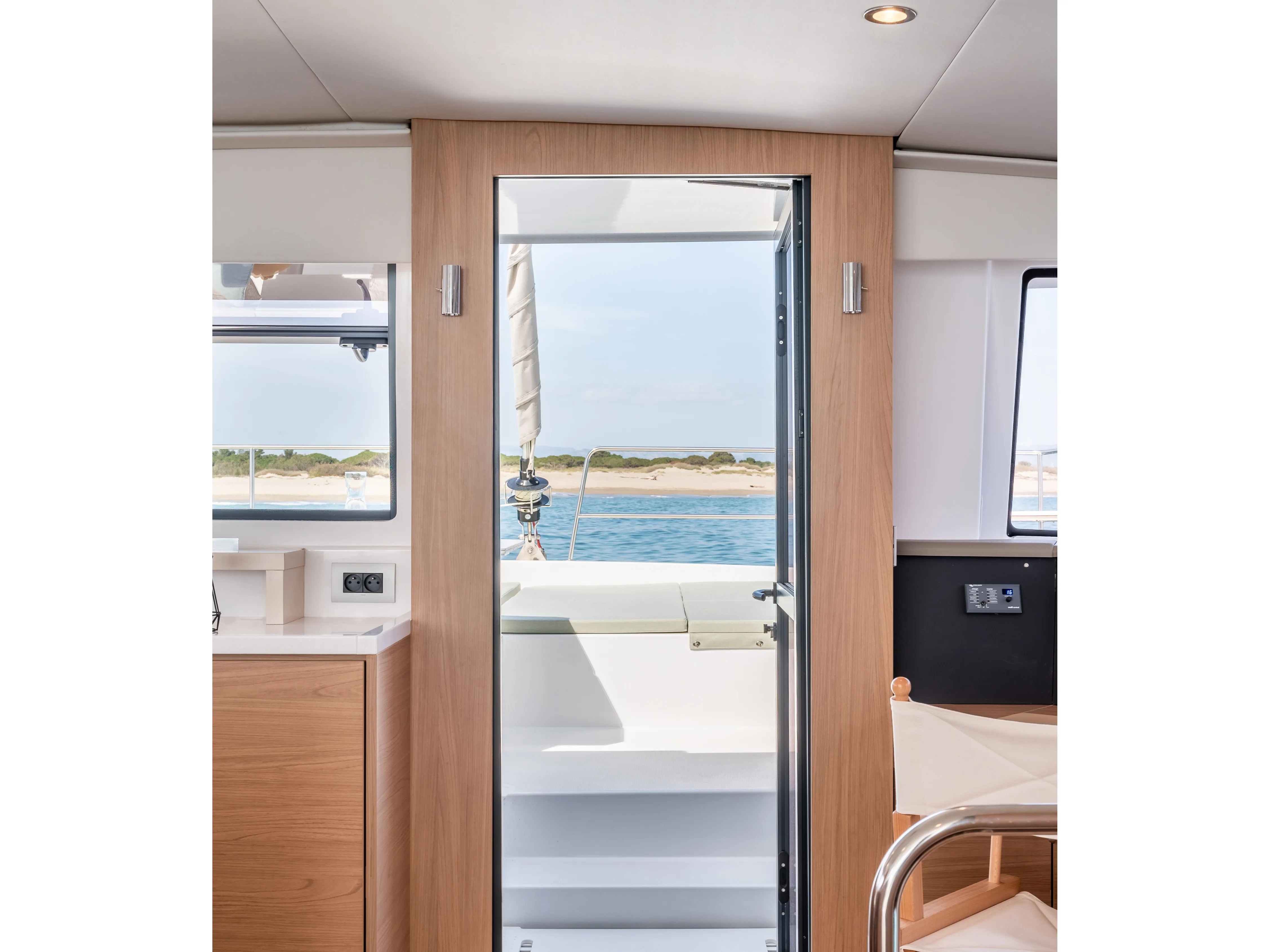 Bali 4.6 Premium — yacht photo 3