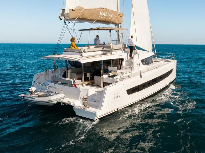 Bali 4.6 Premium — yacht photo 2
