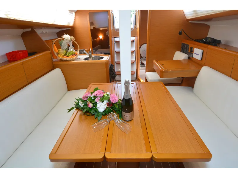 Sun Odyssey 33i Hasta Siempre — jahtikuva 2