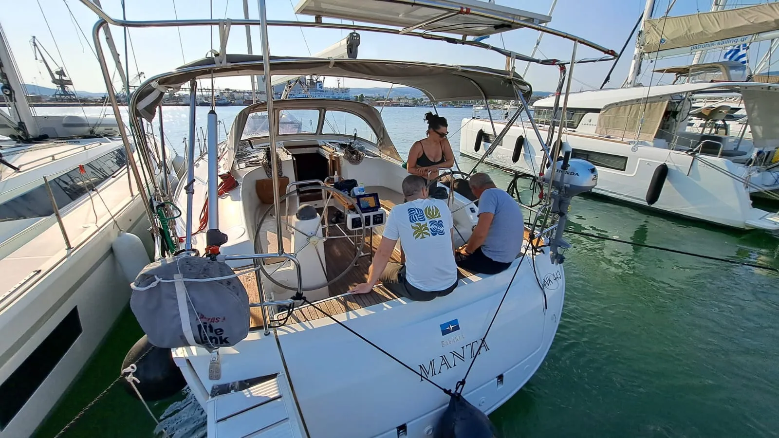 Bavaria Cruiser 40 Manta — фотография яхты 12