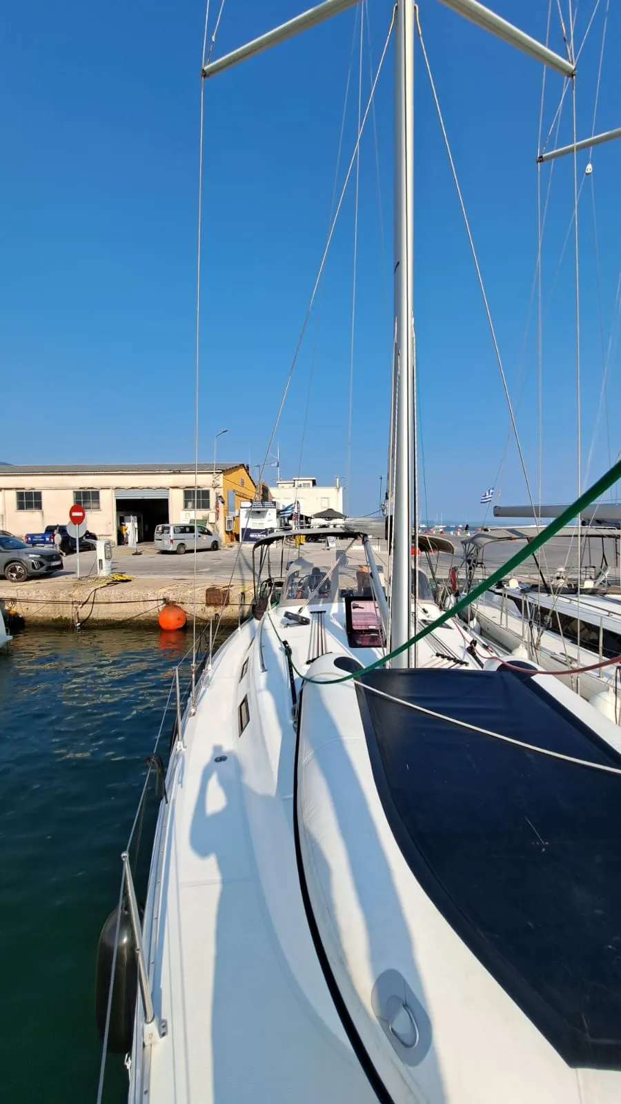 Bavaria Cruiser 40 Manta — фотография яхты 14