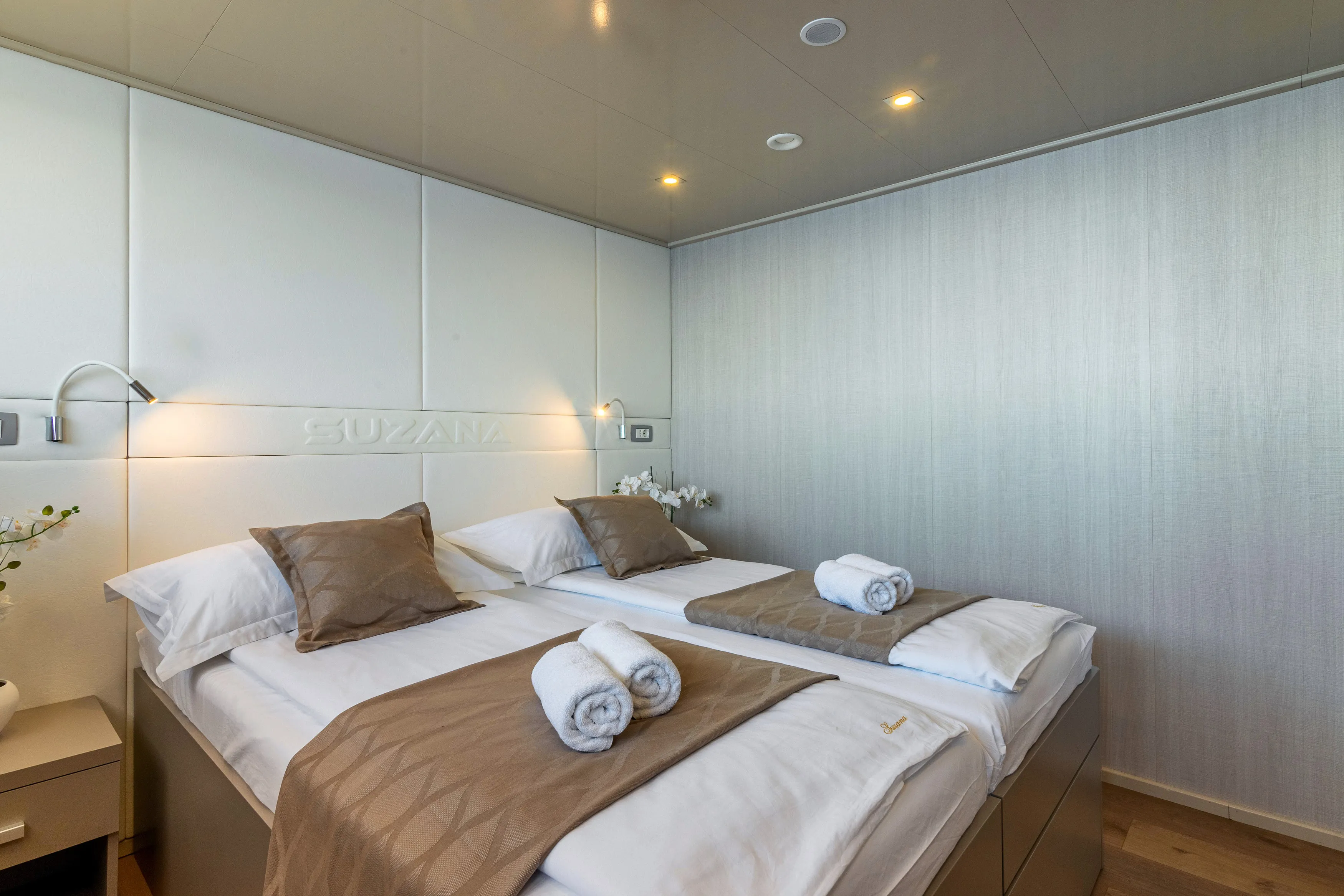 Luxury Motor Yacht Suzana — yacht photo 10