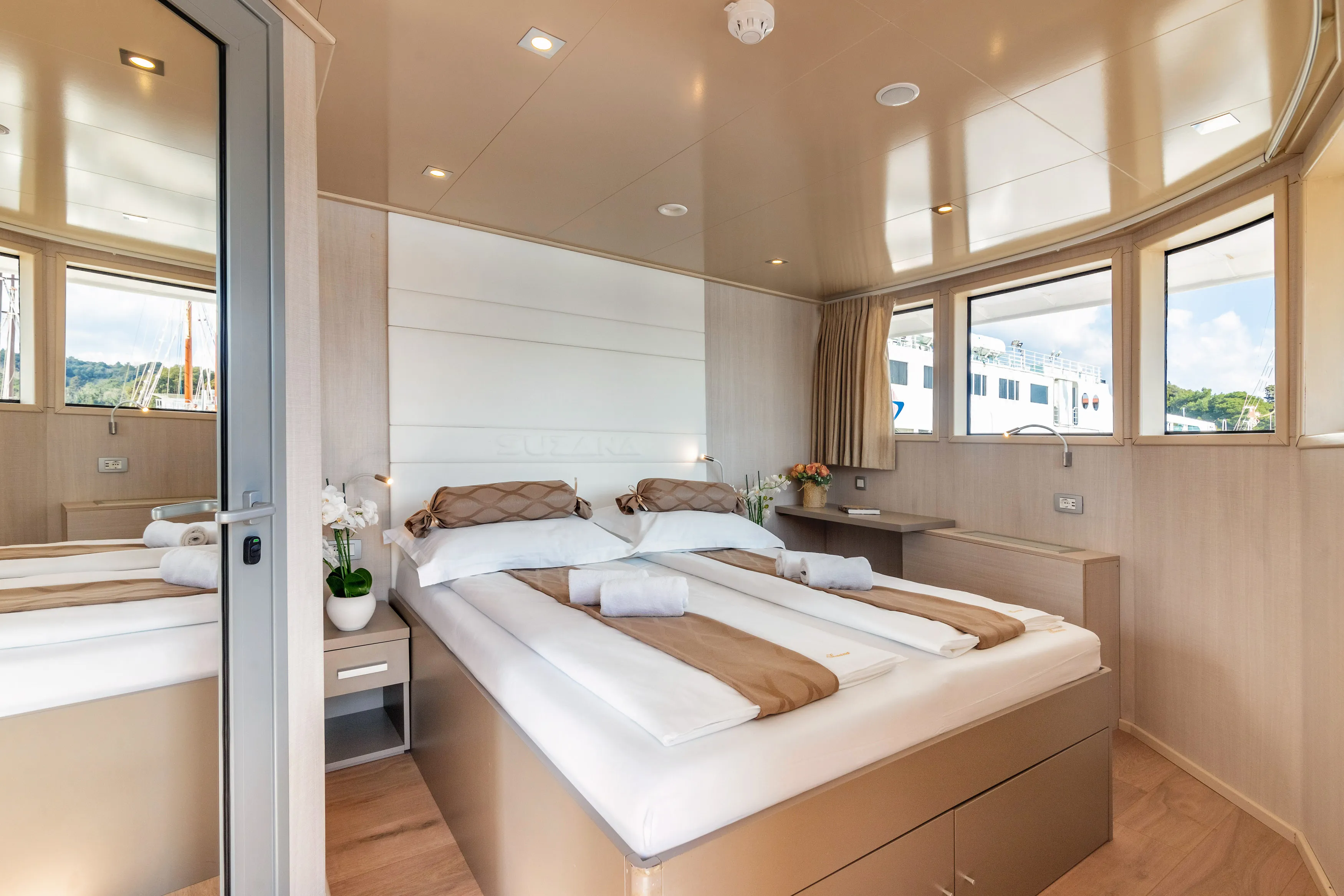 Luxury Motor Yacht Suzana — yacht photo 31
