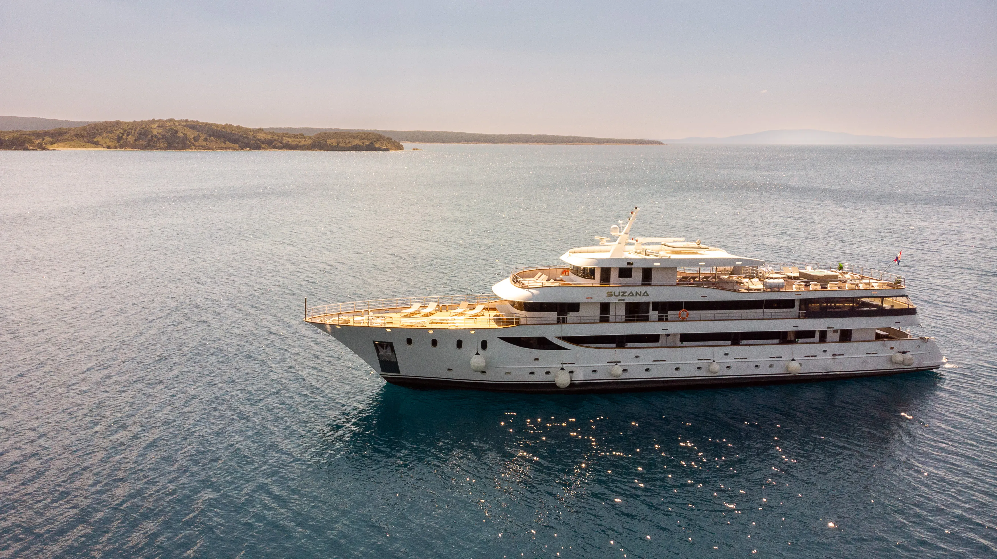 Luxury Motor Yacht Suzana — yacht photo 12