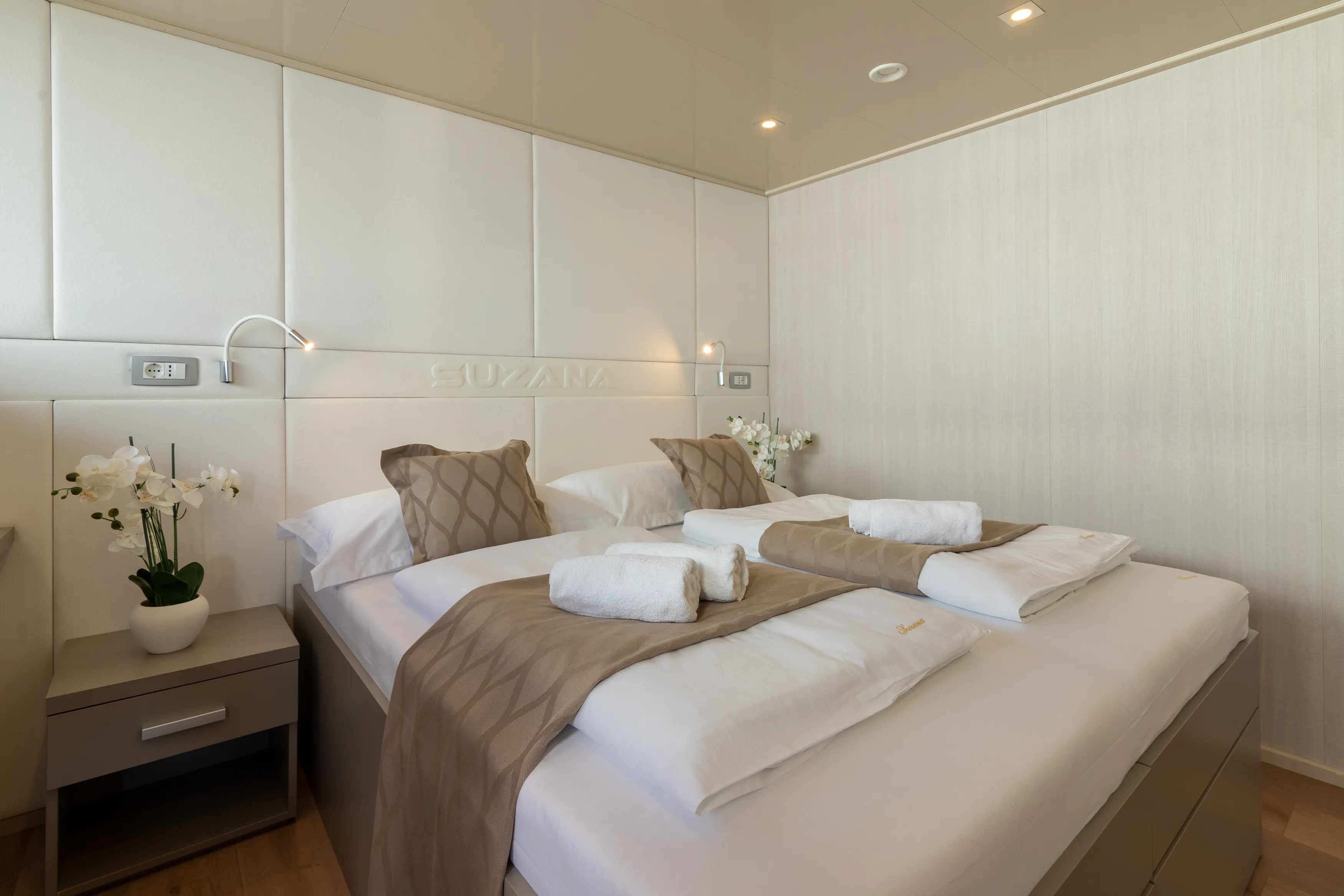 Luxury Motor Yacht Suzana — yacht photo 22