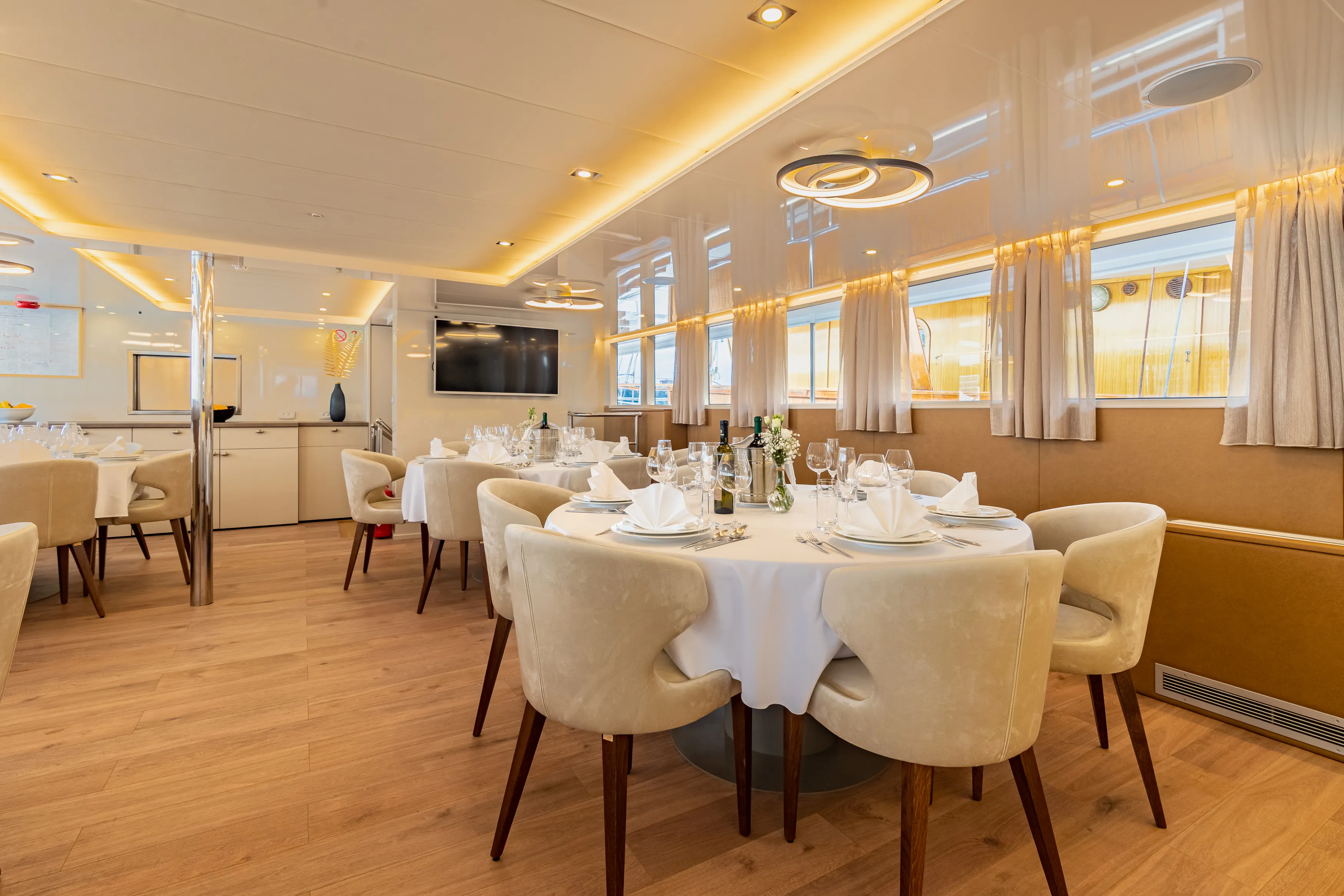 Luxury Motor Yacht Suzana — yacht photo 45