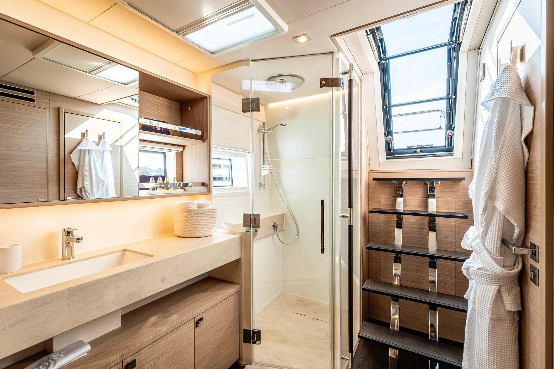 Lagoon 60 SUNNY DREAM (Fully Crewed) — yacht photo 27