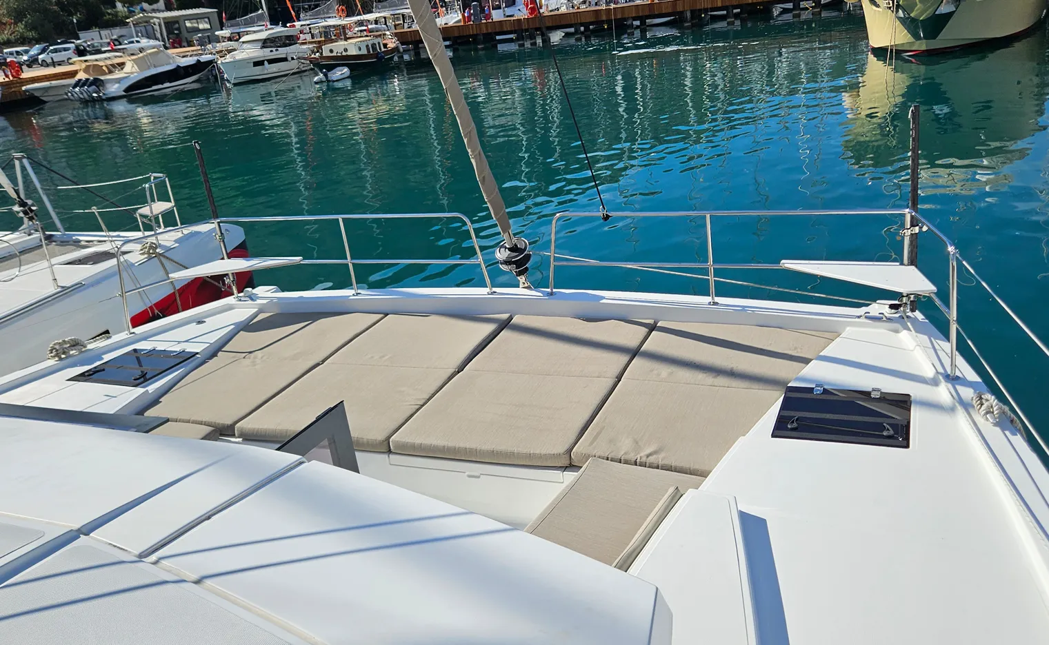 Bali 4.2 Sah Mat — jachtfoto 2