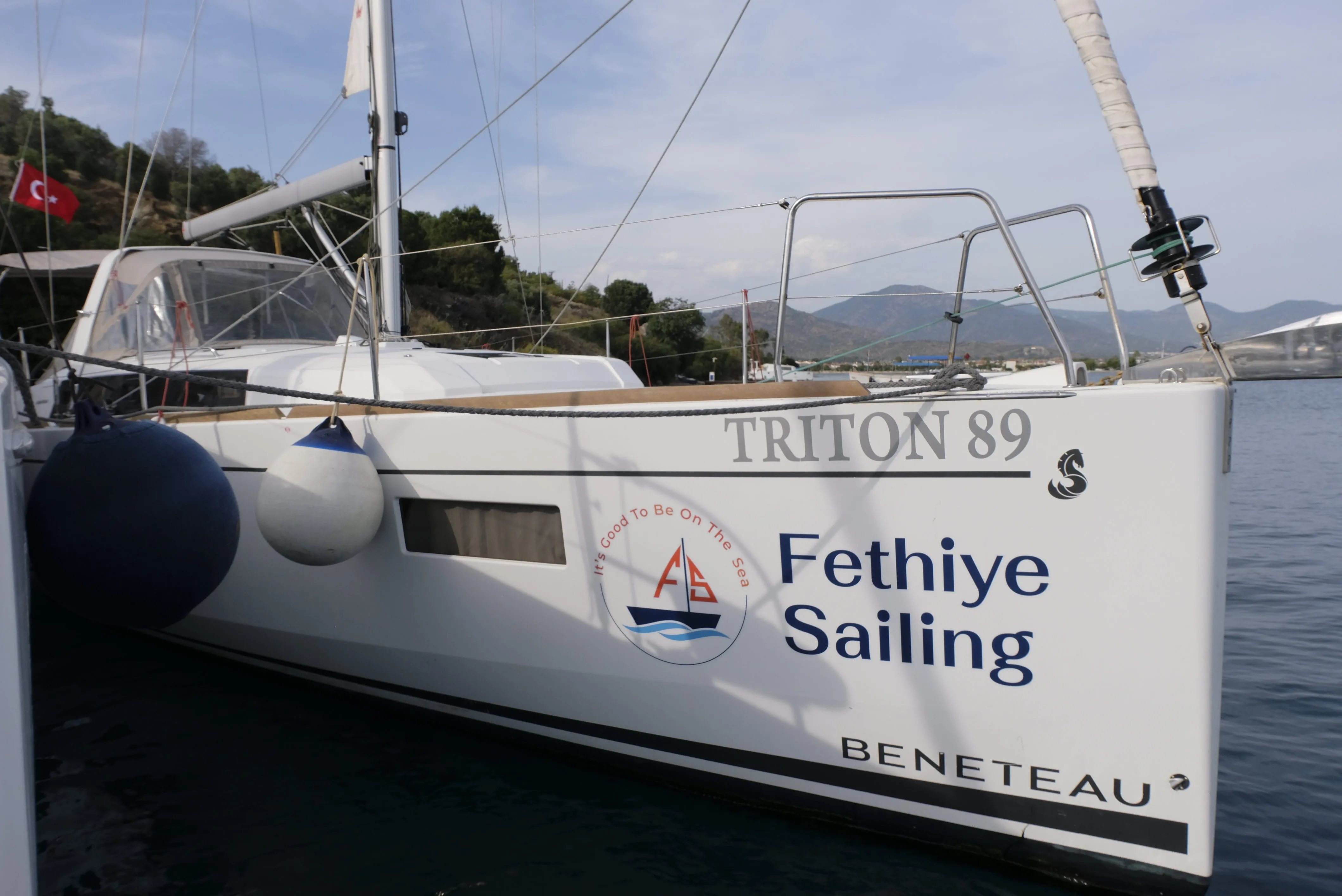 Oceanis 38.1 TRITON 89 — фотография яхты 19
