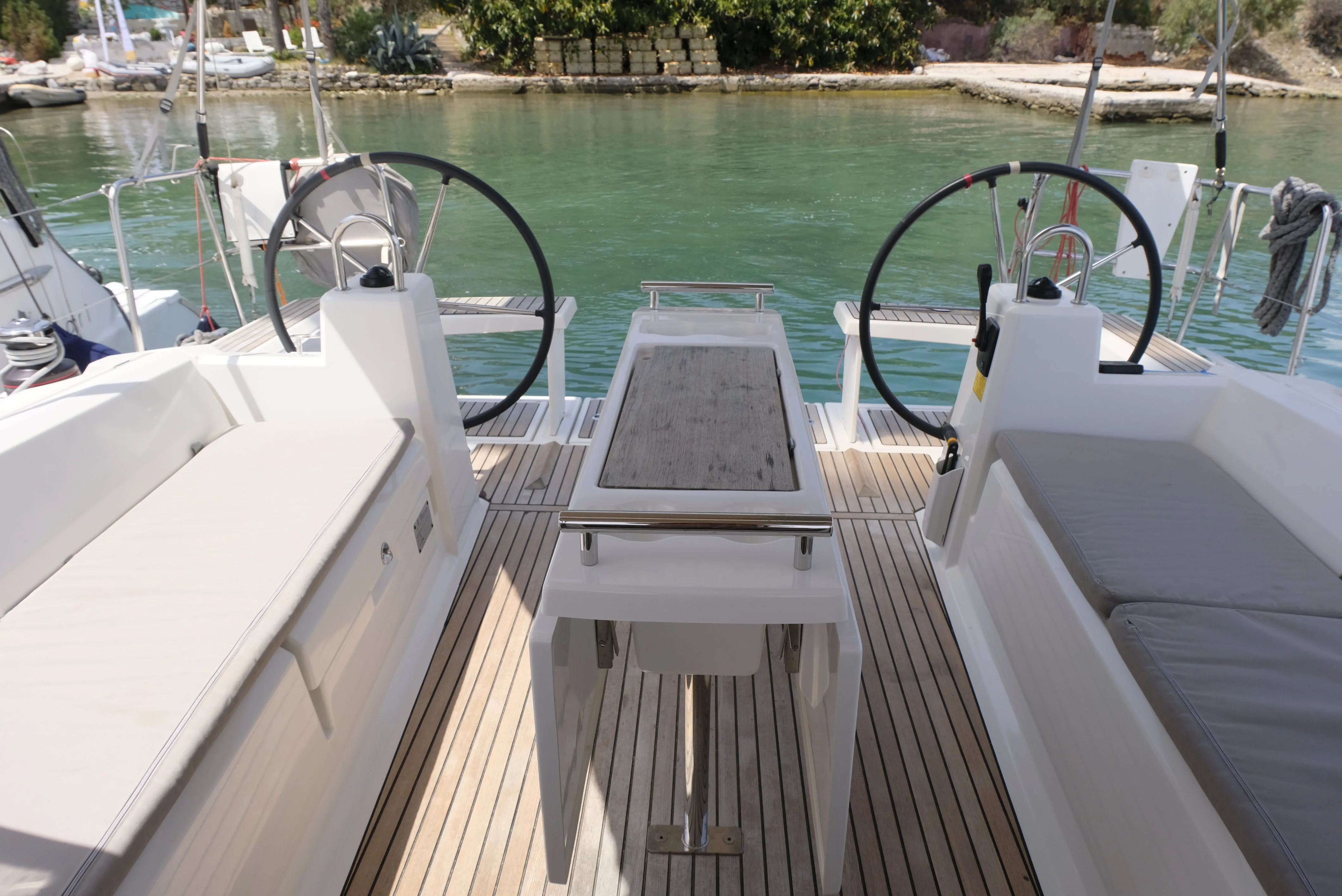 Oceanis 38.1 TRITON 89 — фотография яхты 14