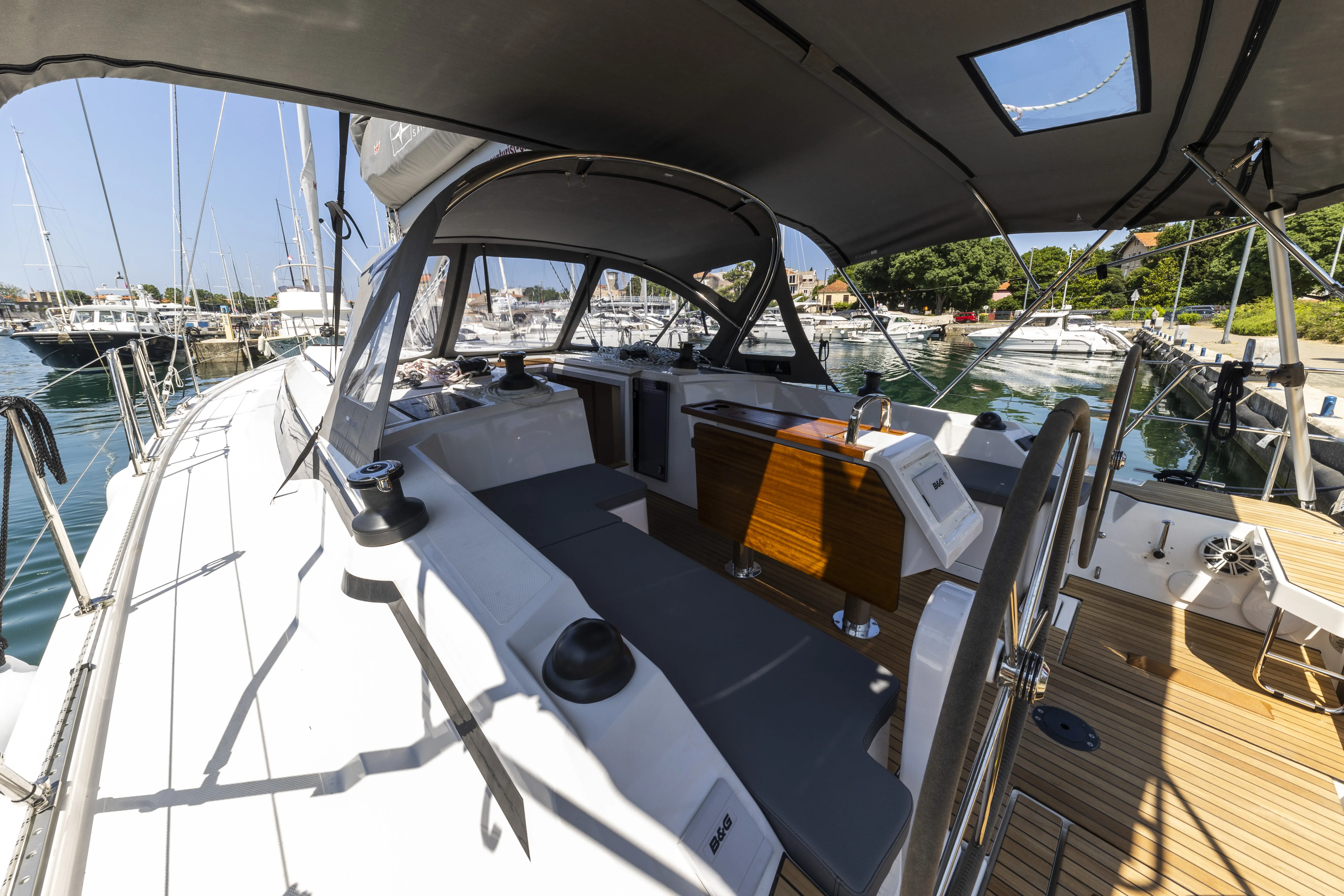 Bavaria C42 Maraschino — photo du yacht n° 9