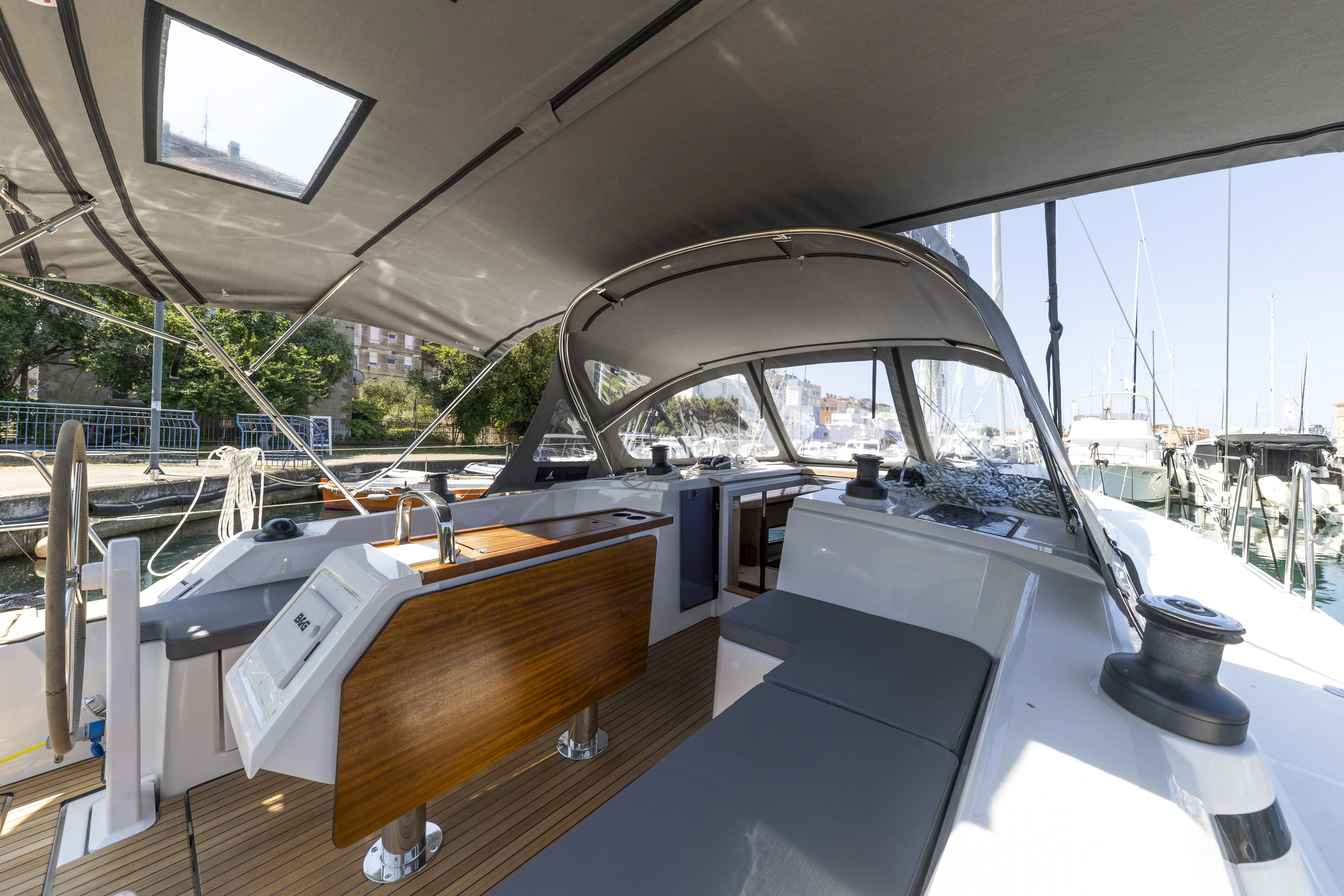 Bavaria C42 Maraschino — photo du yacht n° 32