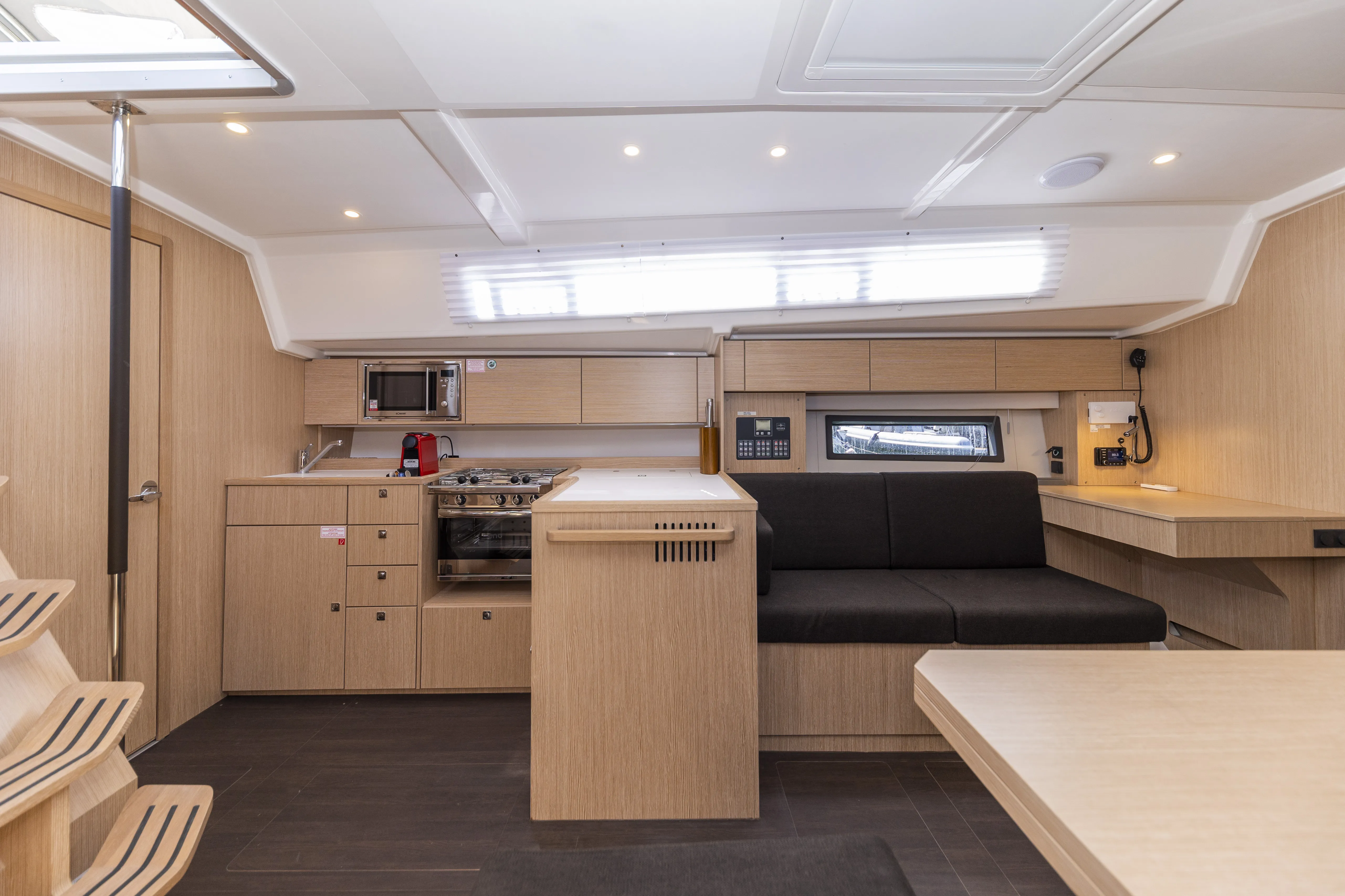 Bavaria C42 Maraschino — photo du yacht n° 3