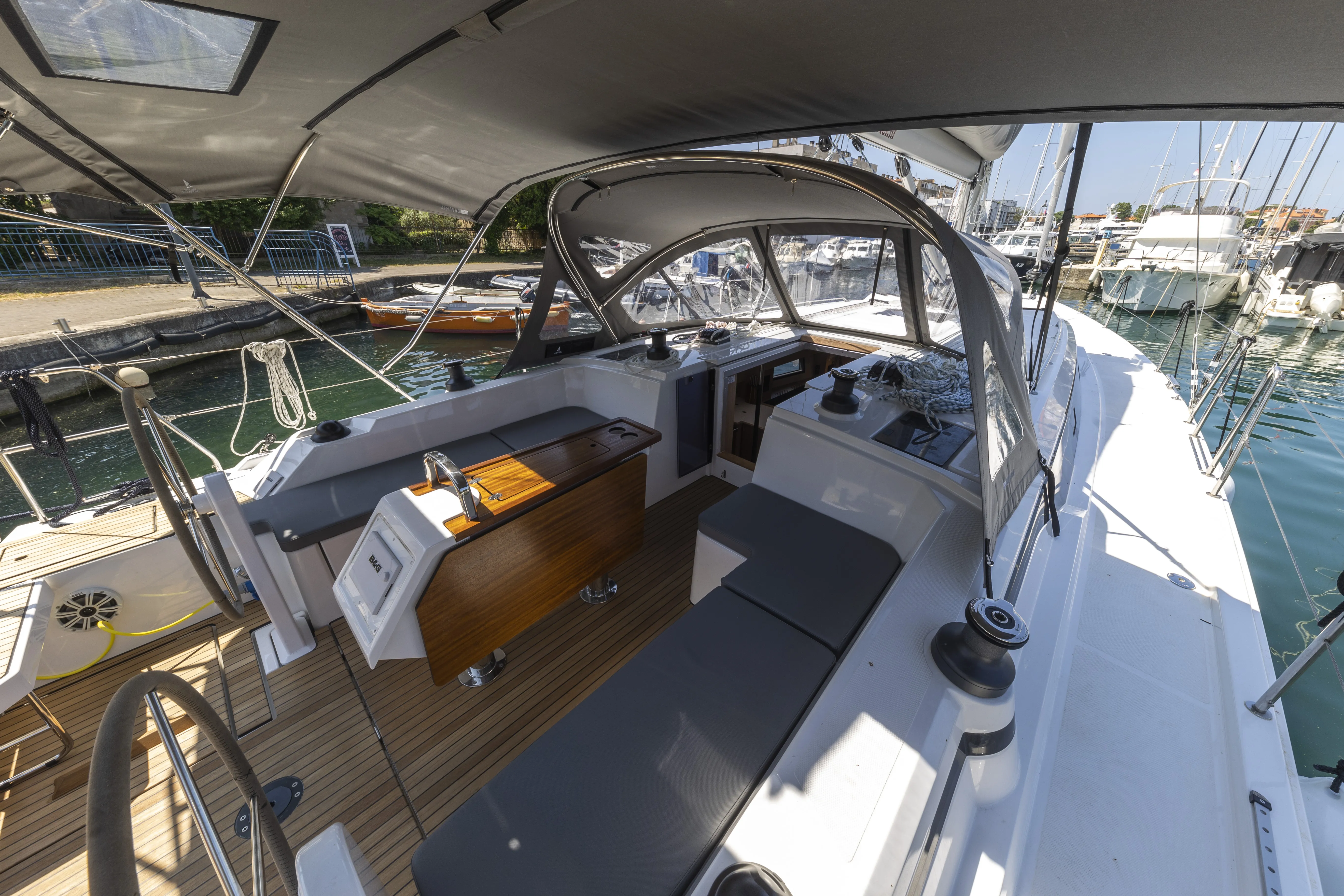Bavaria C42 Maraschino — photo du yacht n° 24