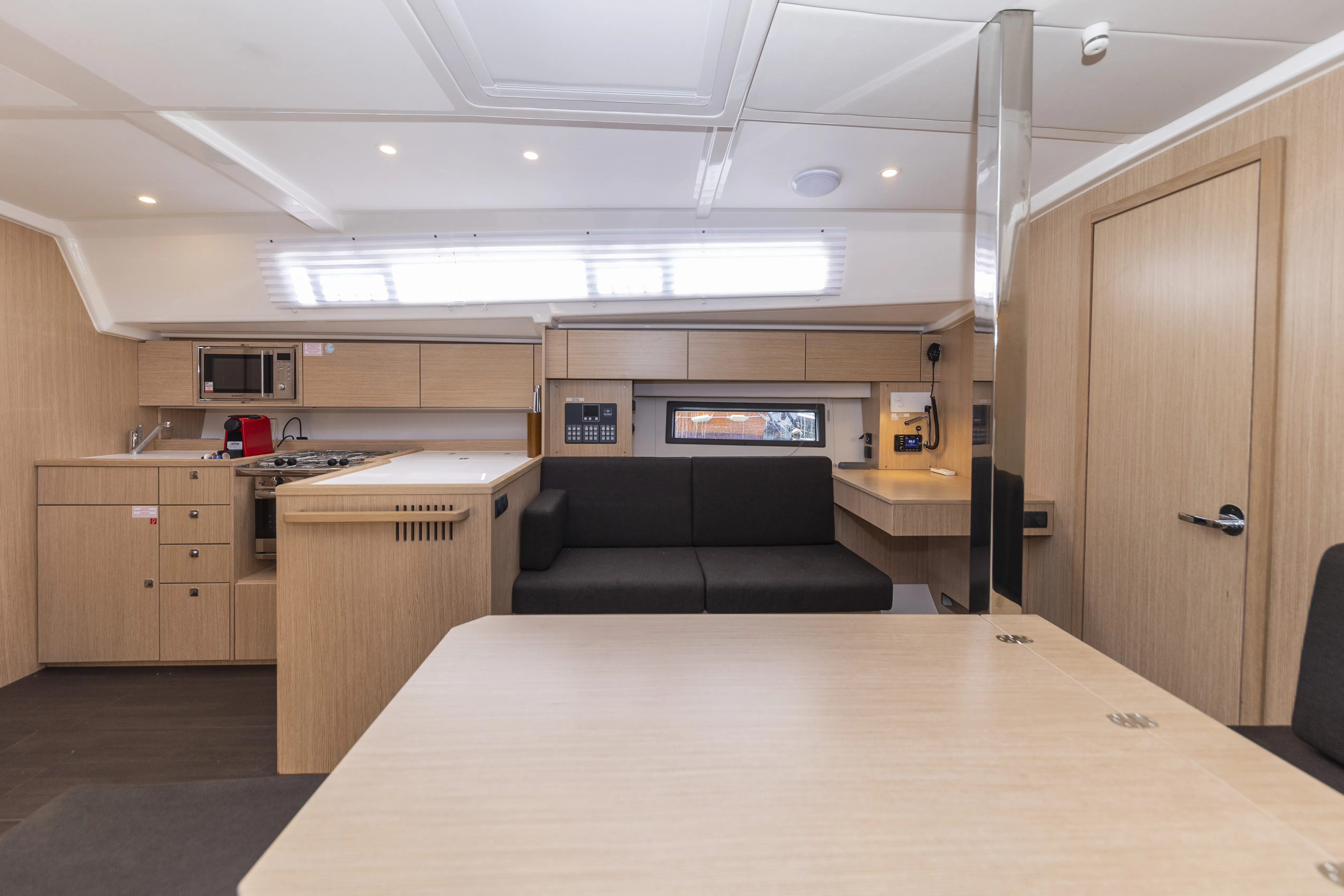 Bavaria C42 Maraschino — photo du yacht n° 11