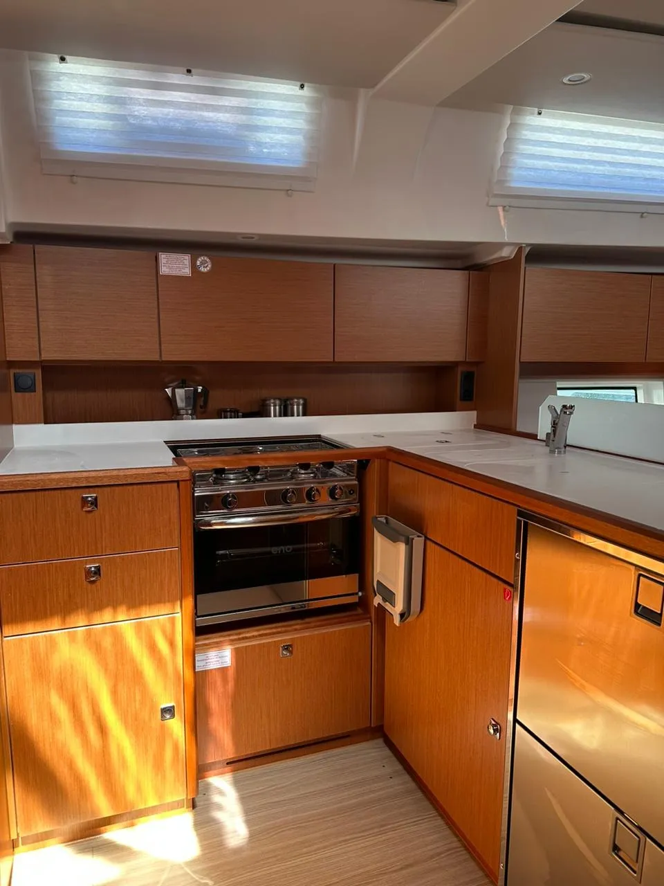 Bavaria C45 KYVELI — fotografia jachty 2