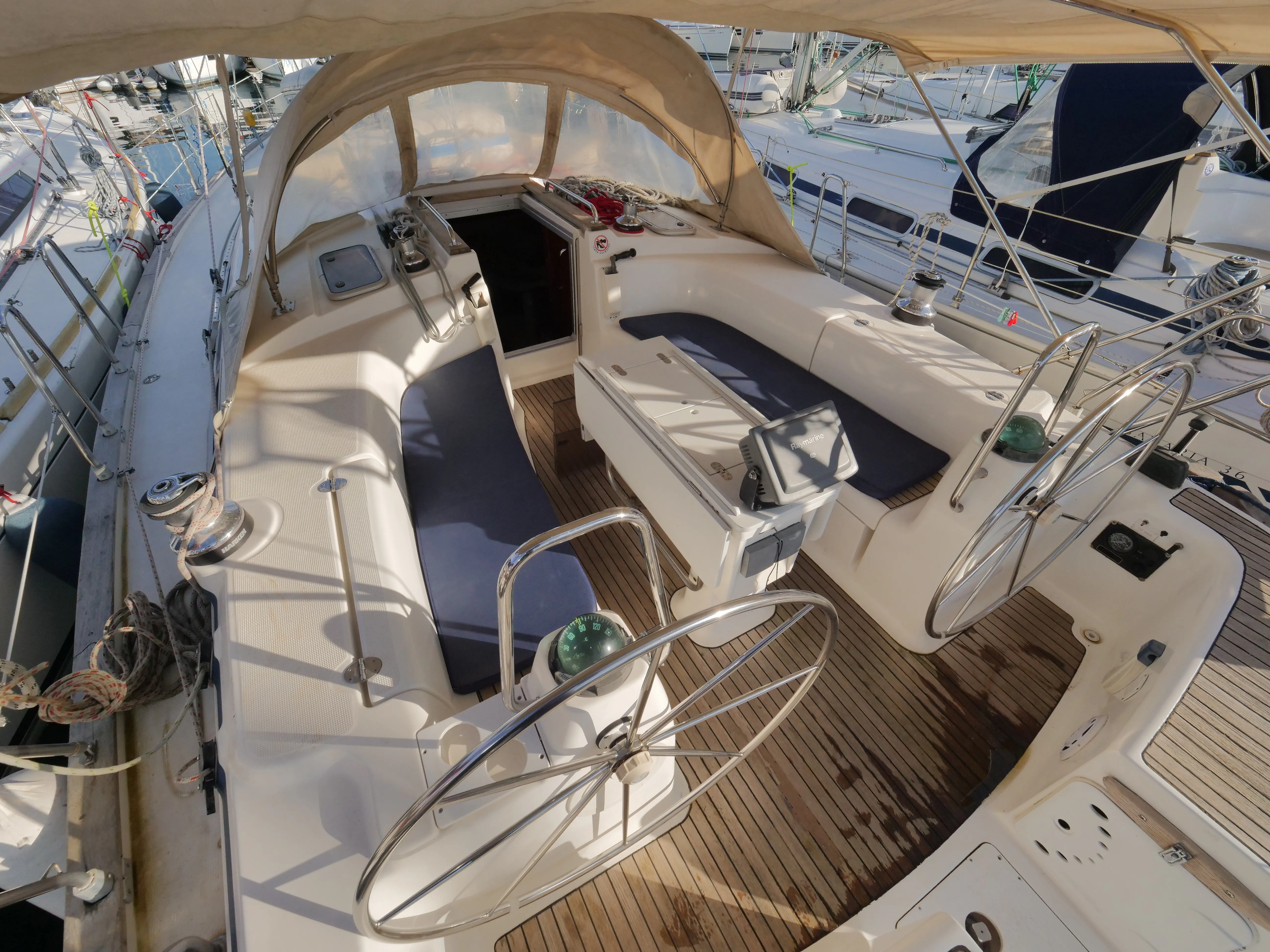 Bavaria 44 Velero — jahtikuva 3