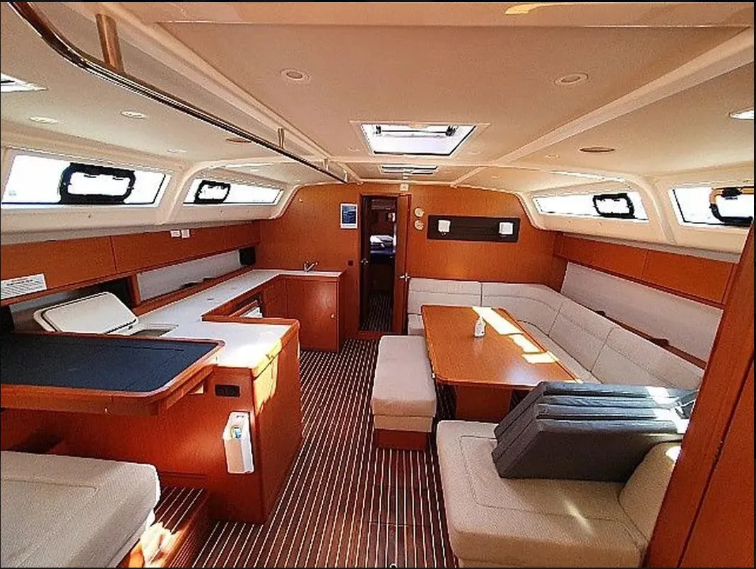 Bavaria 51 Cruiser VIVI — foto dello yacht n. 2