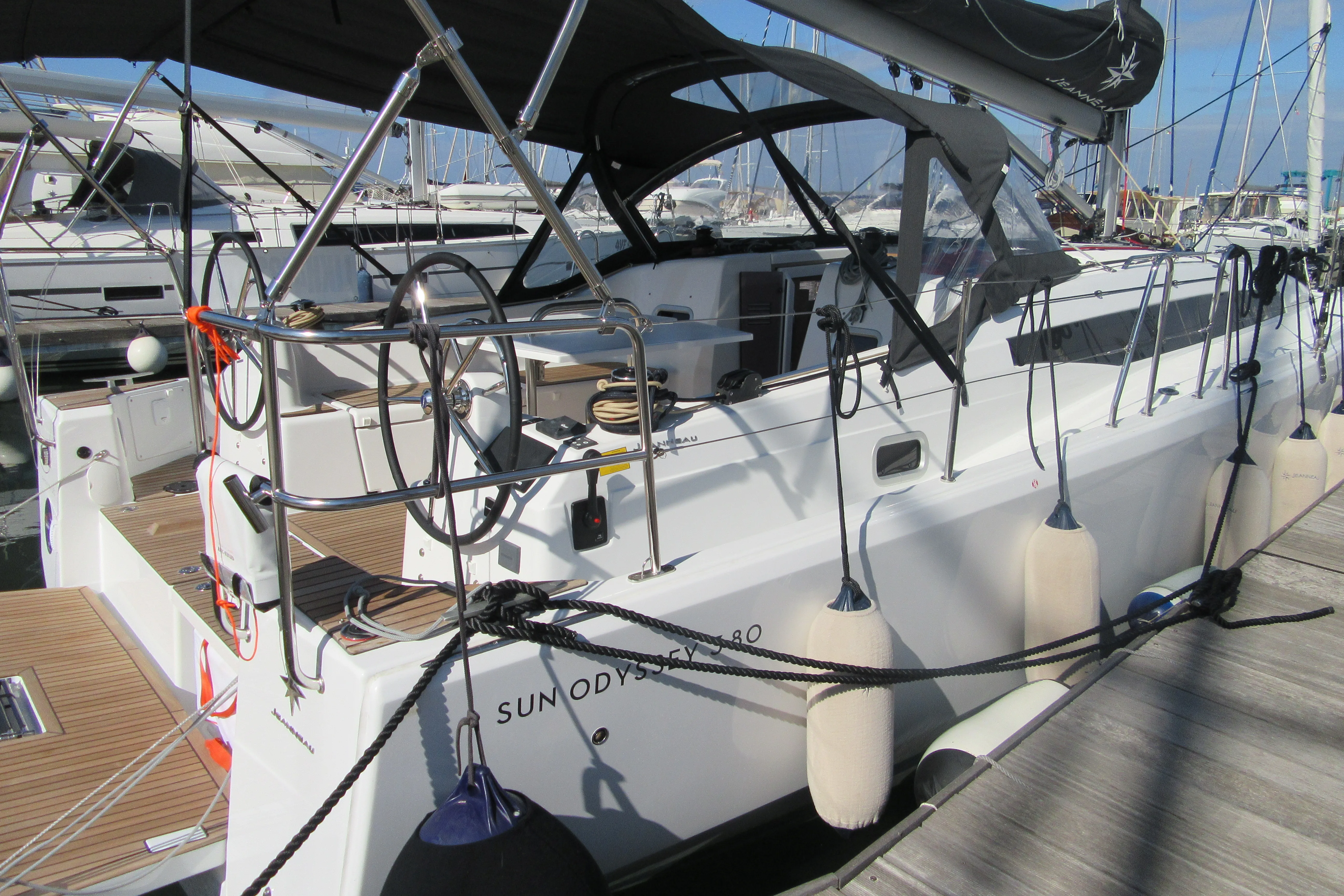 Sun Odyssey 380 Euforica — yacht photo 3