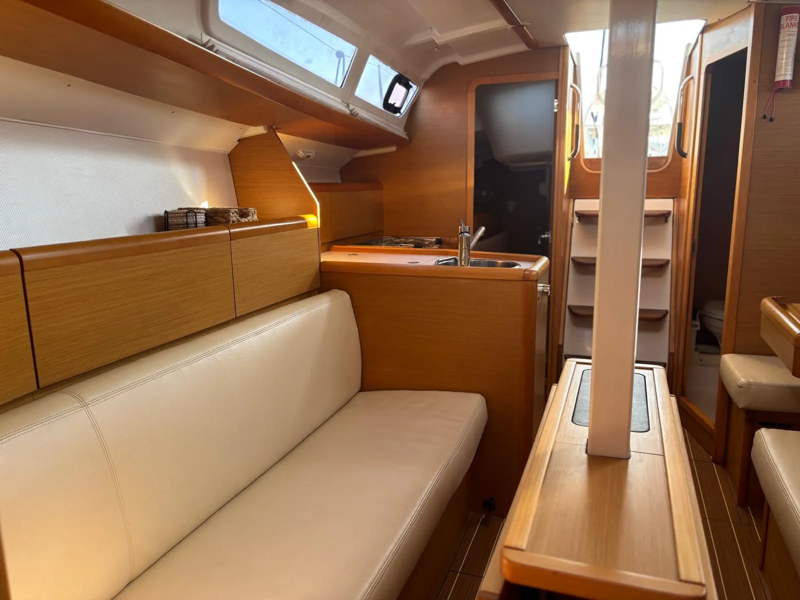 Sun Odyssey 33i — jahtikuva 5