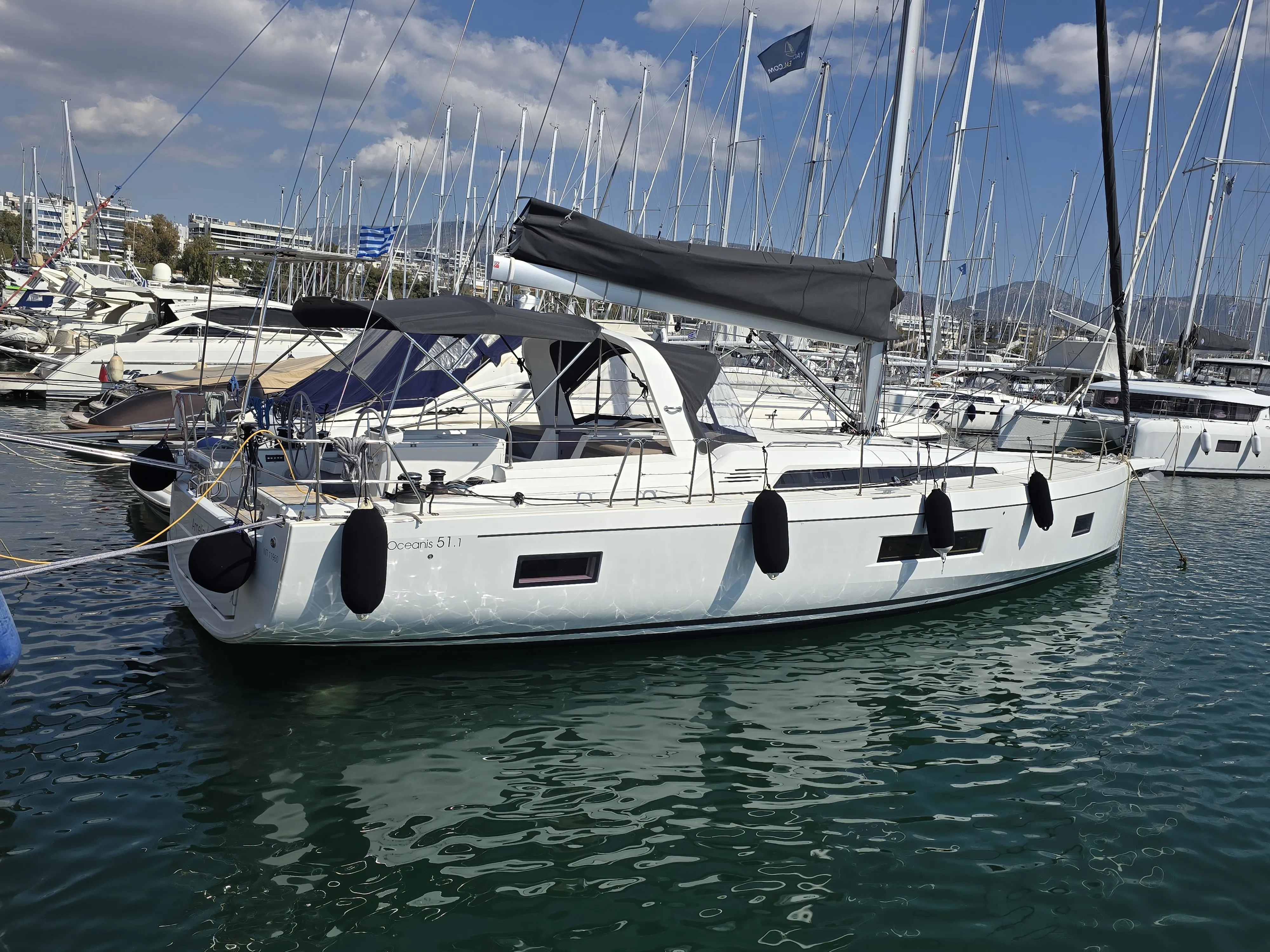 Oceanis 51.1 Amelia — фотография яхты 16