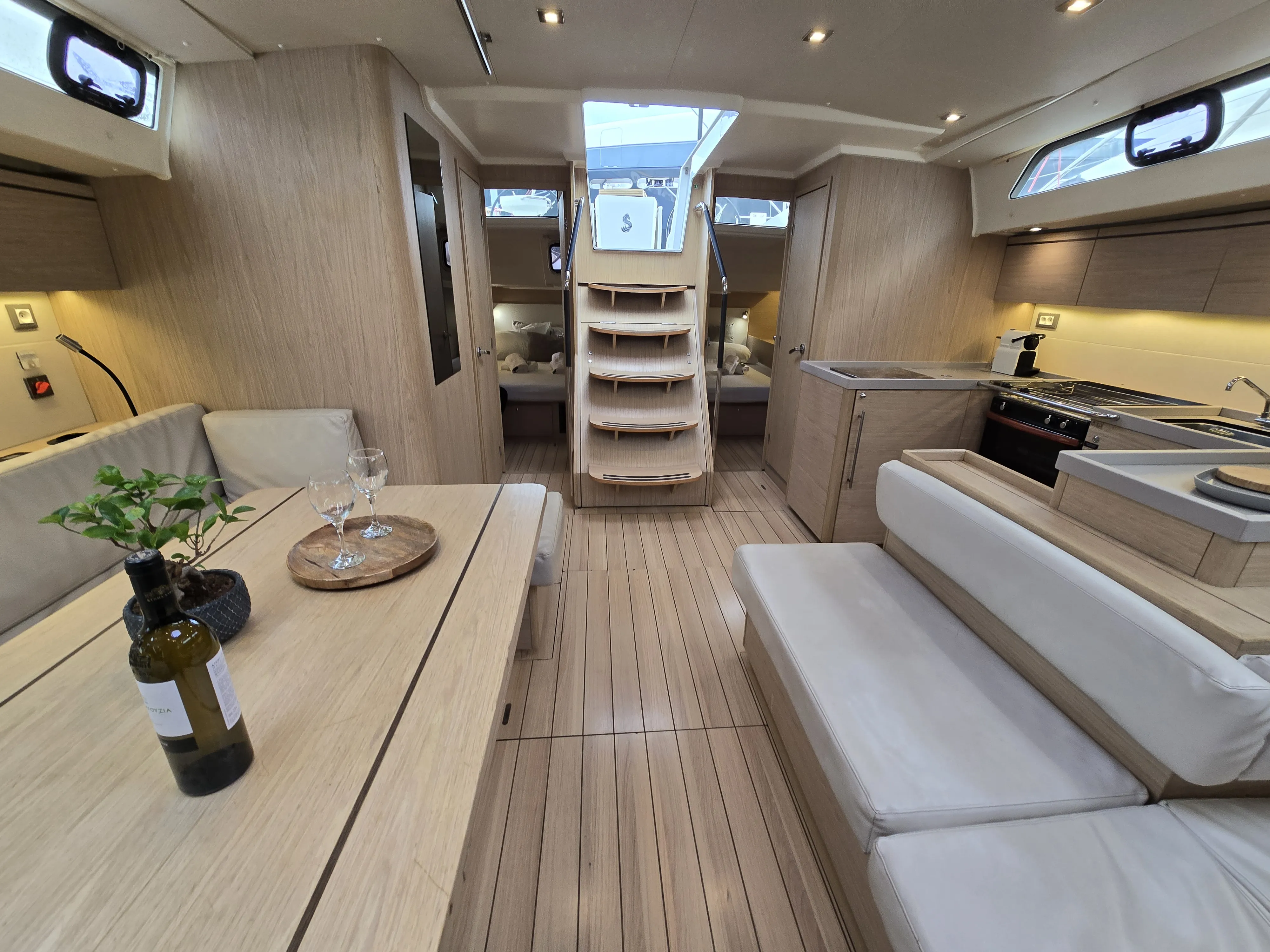 Oceanis 51.1 Amelia — фотография яхты 20