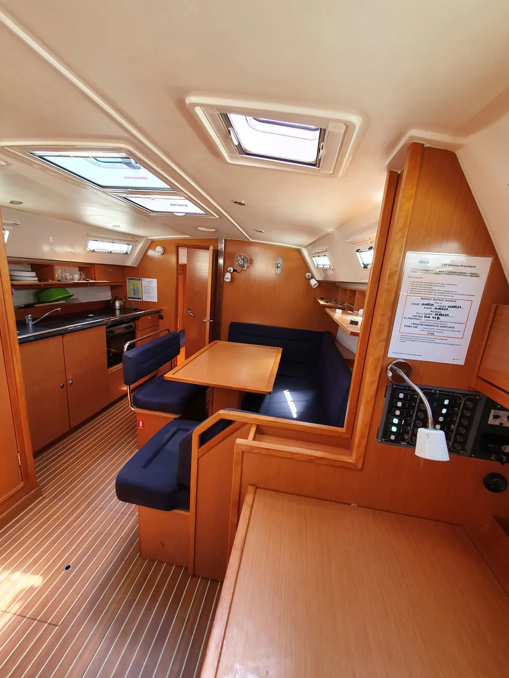 Bavaria 40 Vlassis — yacht photo 9