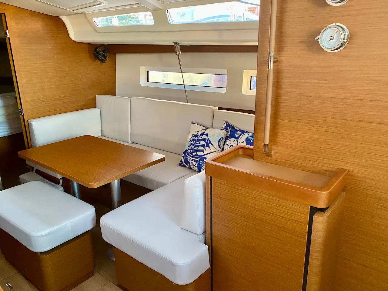 Sun Odyssey 440 SALVA — jahifoto 2