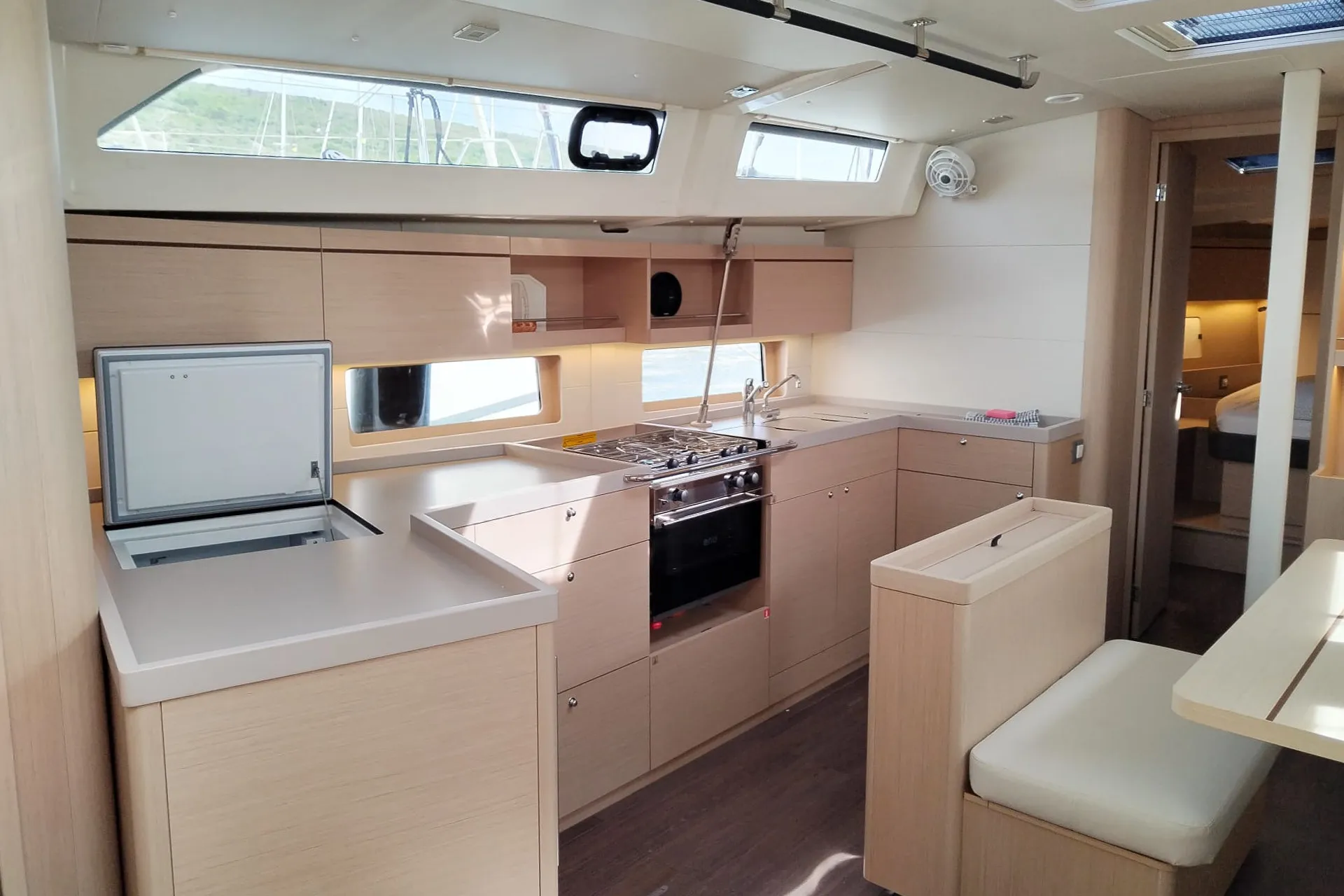 Oceanis 46.1 ROCKET — yacht photo 25