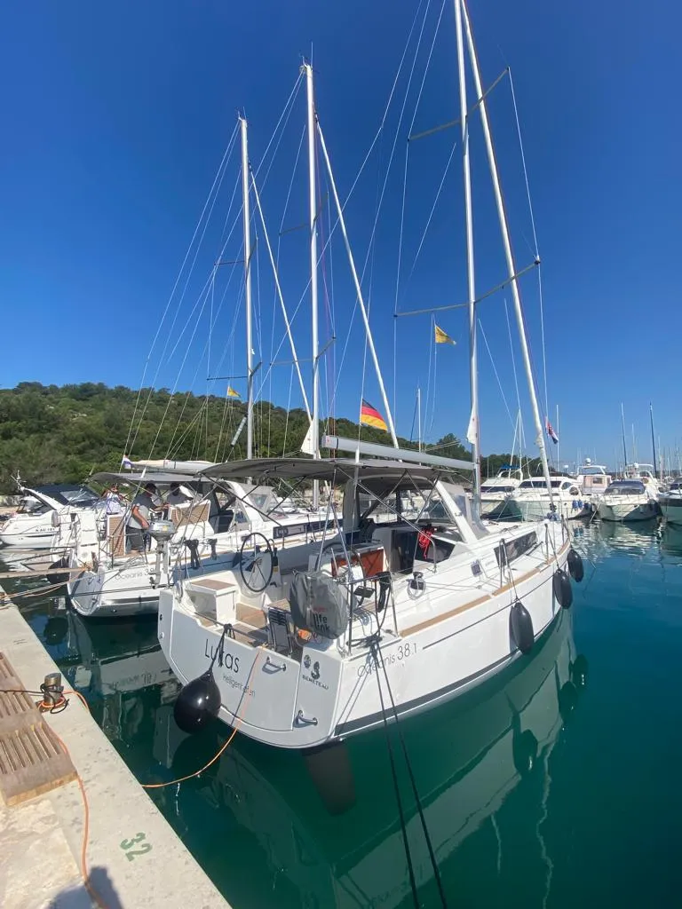 Oceanis 38.1 Lukas — fotografia jachty 2