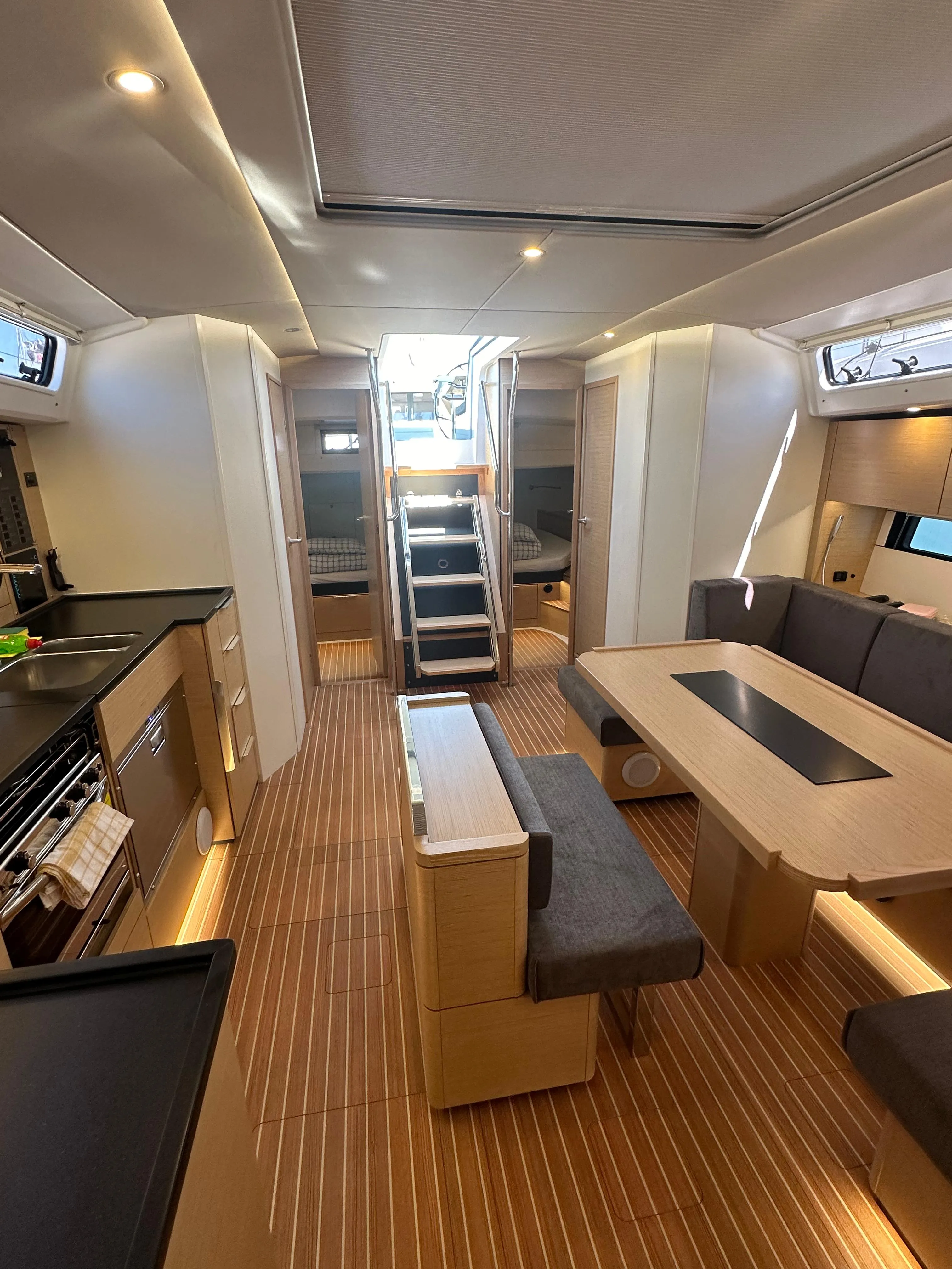 Hanse 460 Wilson — yacht photo 12