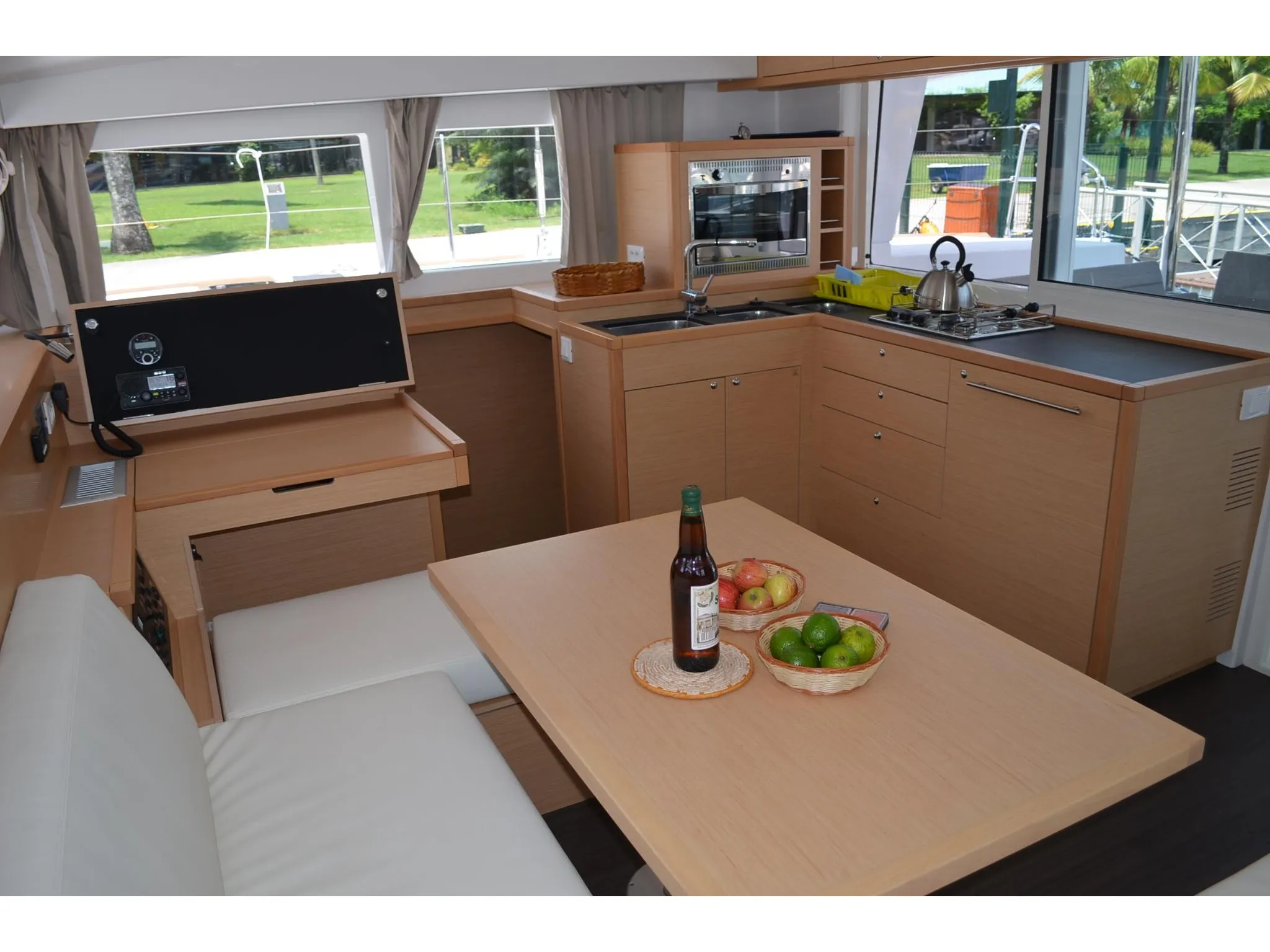 Lagoon 400 S2 Boa Vida — jahtikuva 2