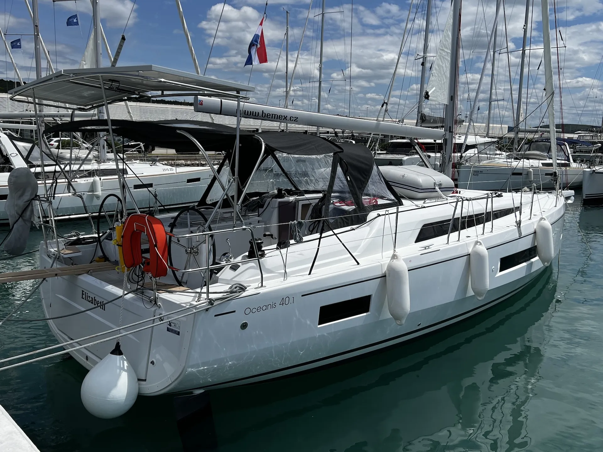 Oceanis 40.1 Elizabeth — фотография яхты 5