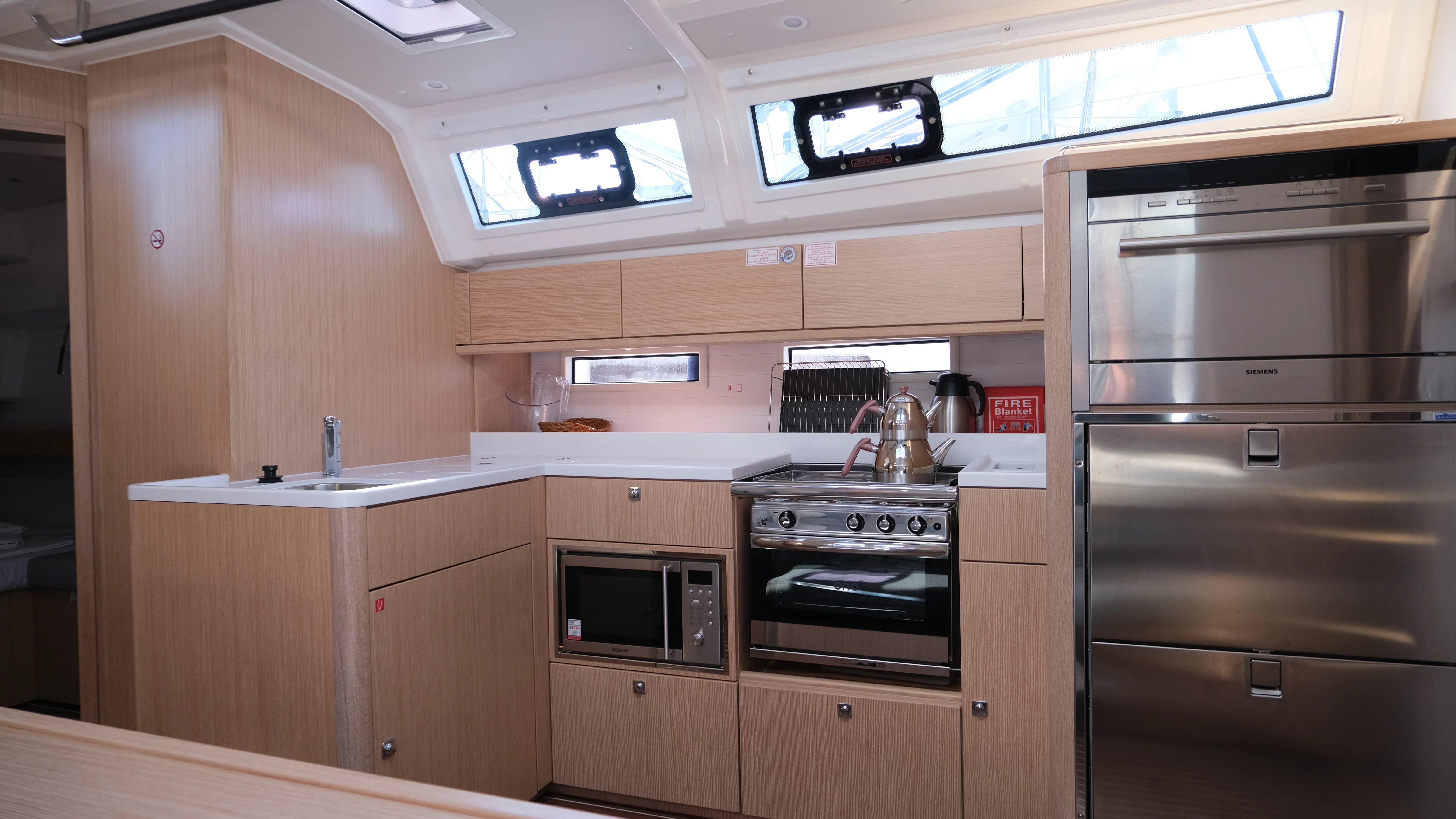 Bavaria Cruiser 46 Style ADINA — yacht photo 2