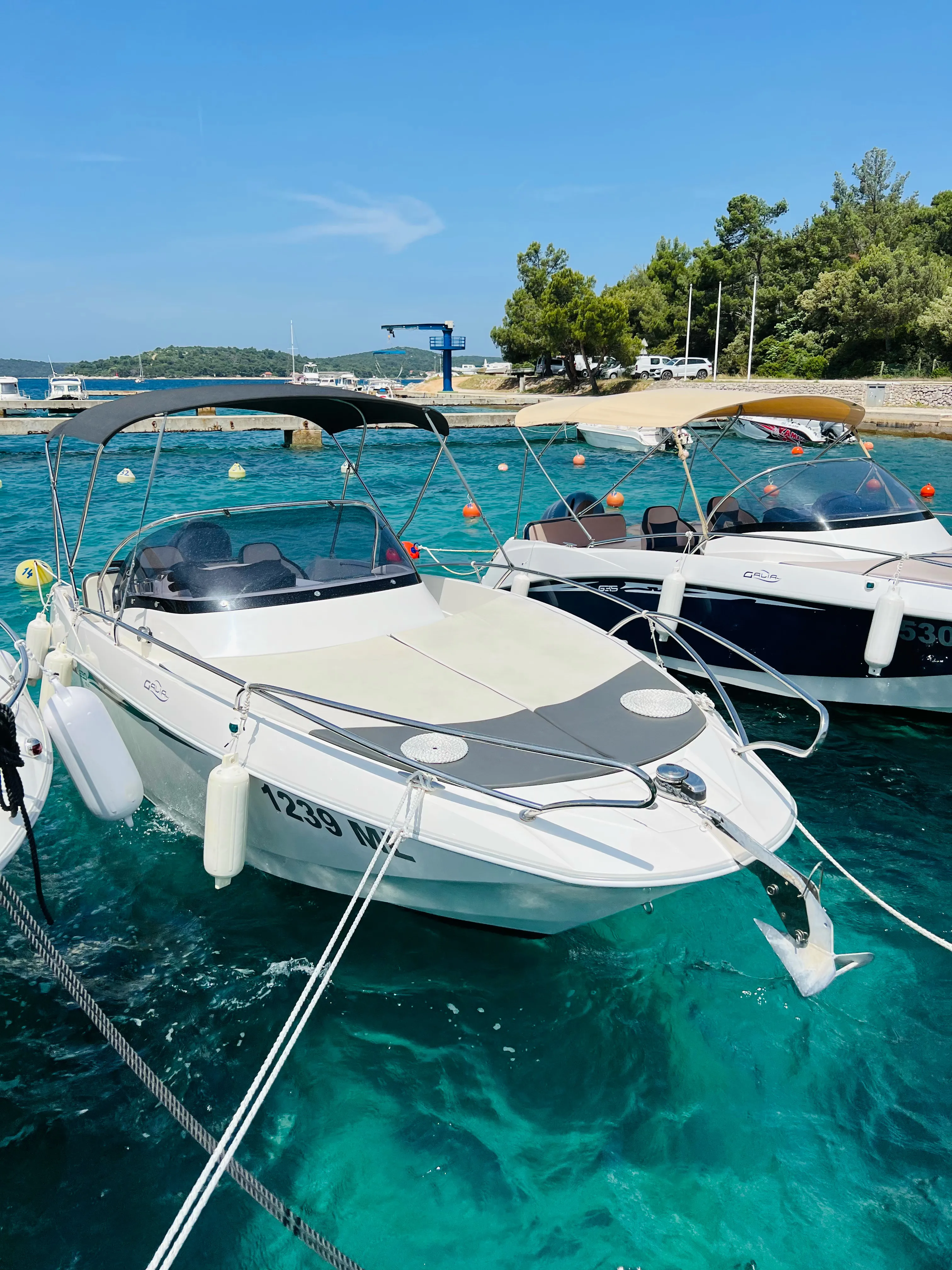 Galeon Galia 630 1239ML — fotografia jachty 2