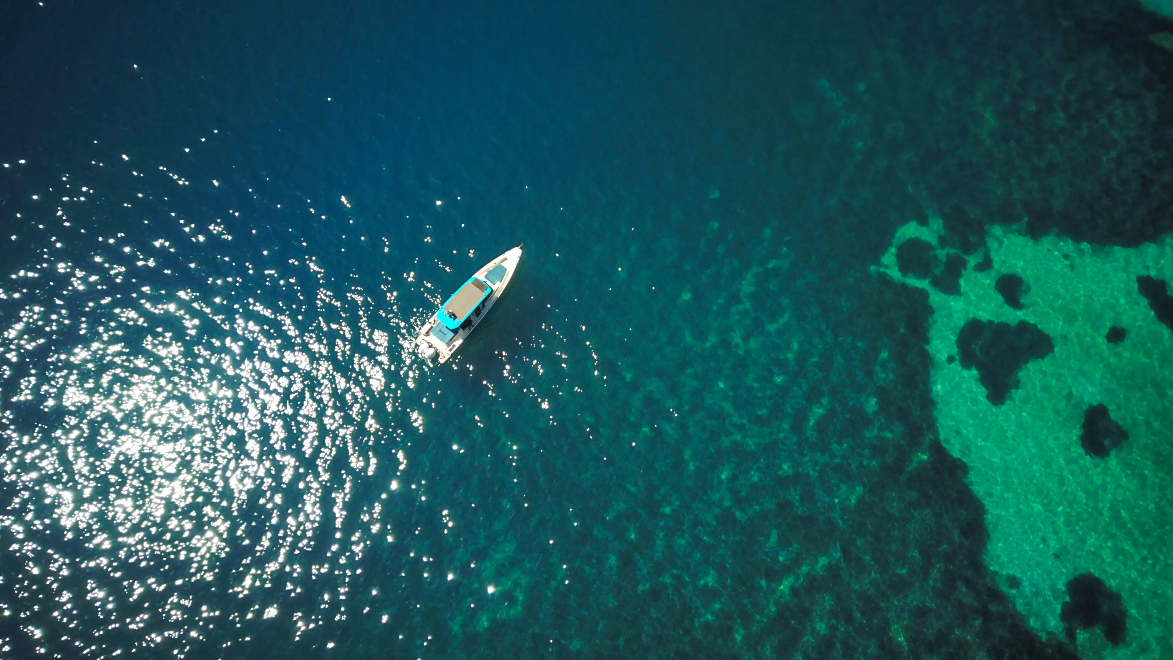 Axopar 37 Sun Top OKTANA — foto dello yacht n. 3